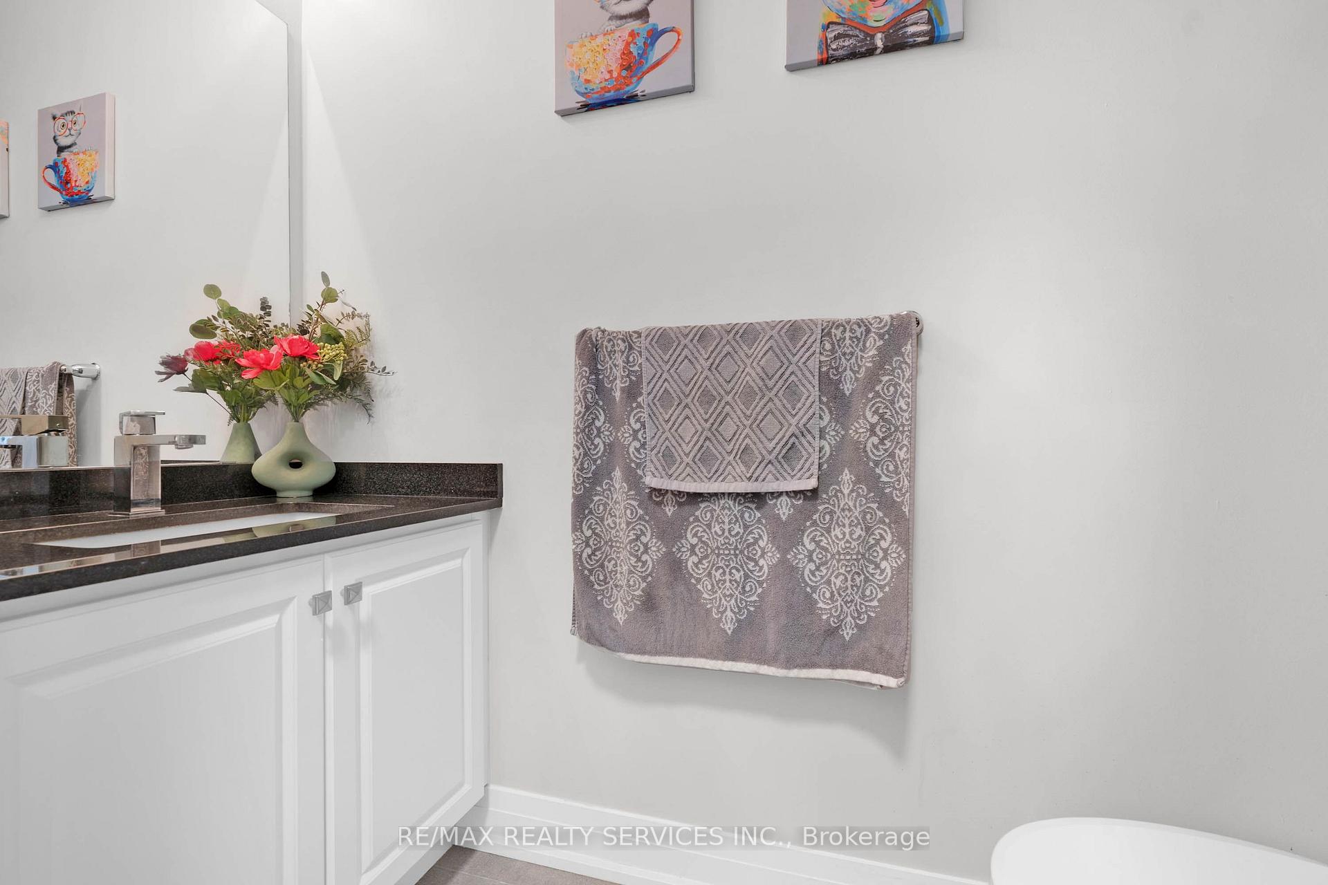 Photo 14 of 6 Lollard Way, Brampton, Bram West — HOMEH