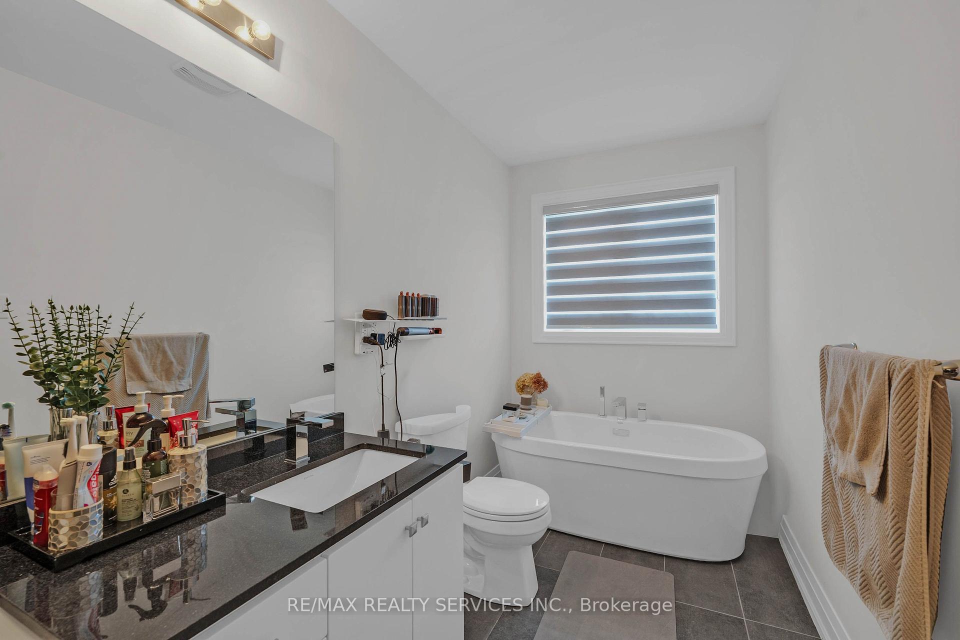 Photo 19 of 6 Lollard Way, Brampton, Bram West — HOMEH