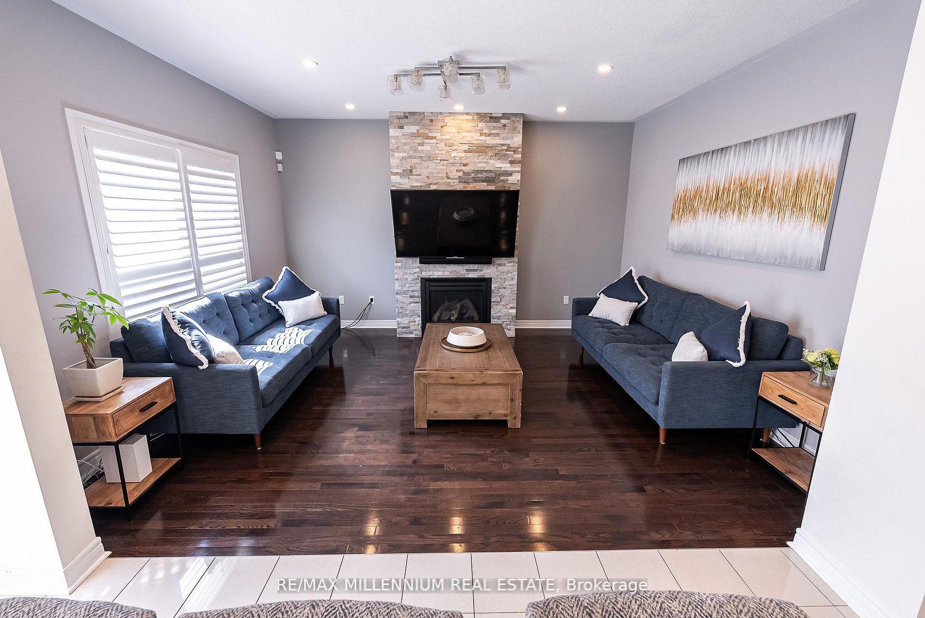 Photo 15 of 19 Bellotti Crescent, Ajax, Northeast Ajax — HOMEH