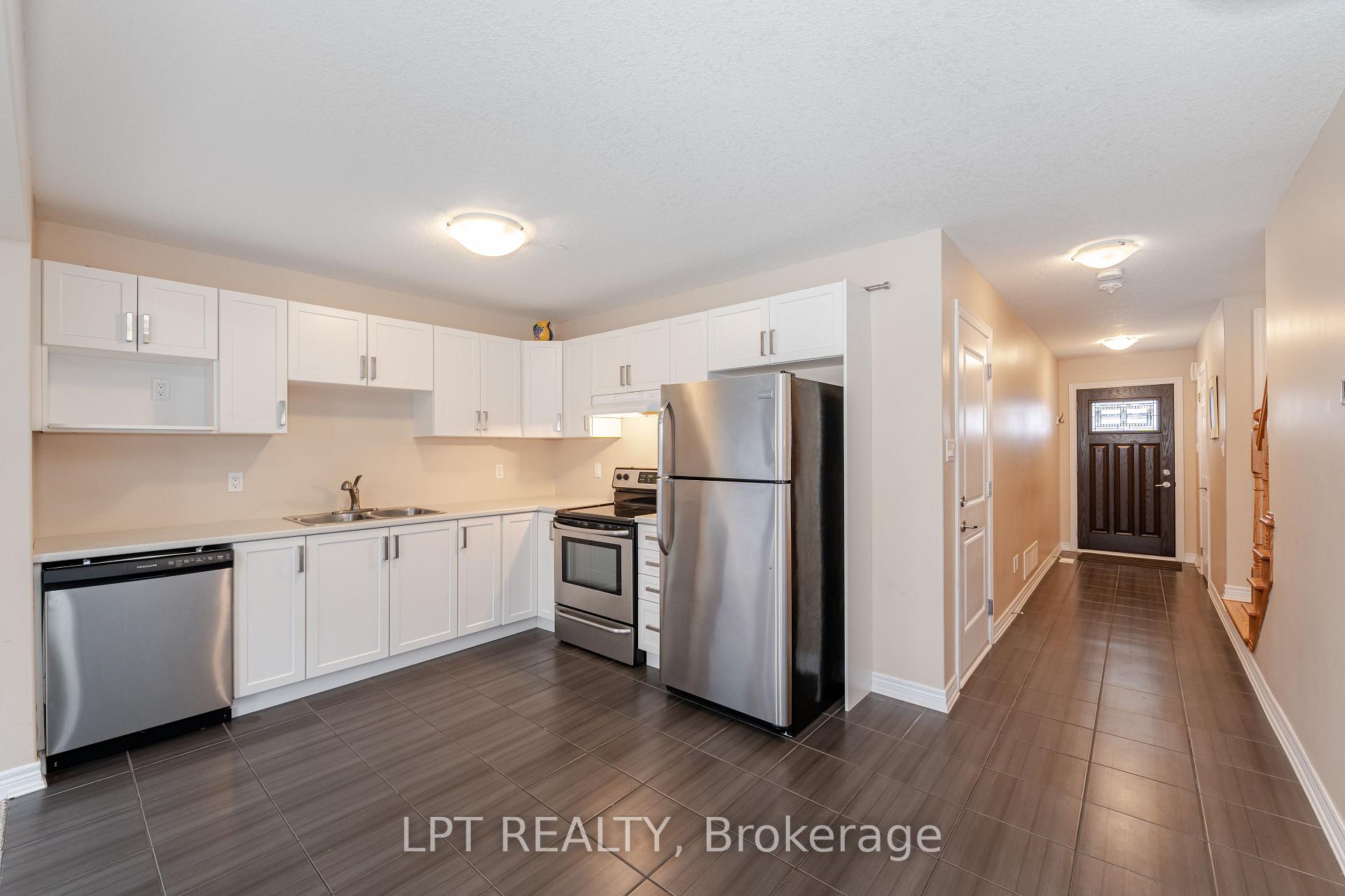 Photo 7 of Unit 15, 124 Parkinson Crescent, Orangeville — HOMEH