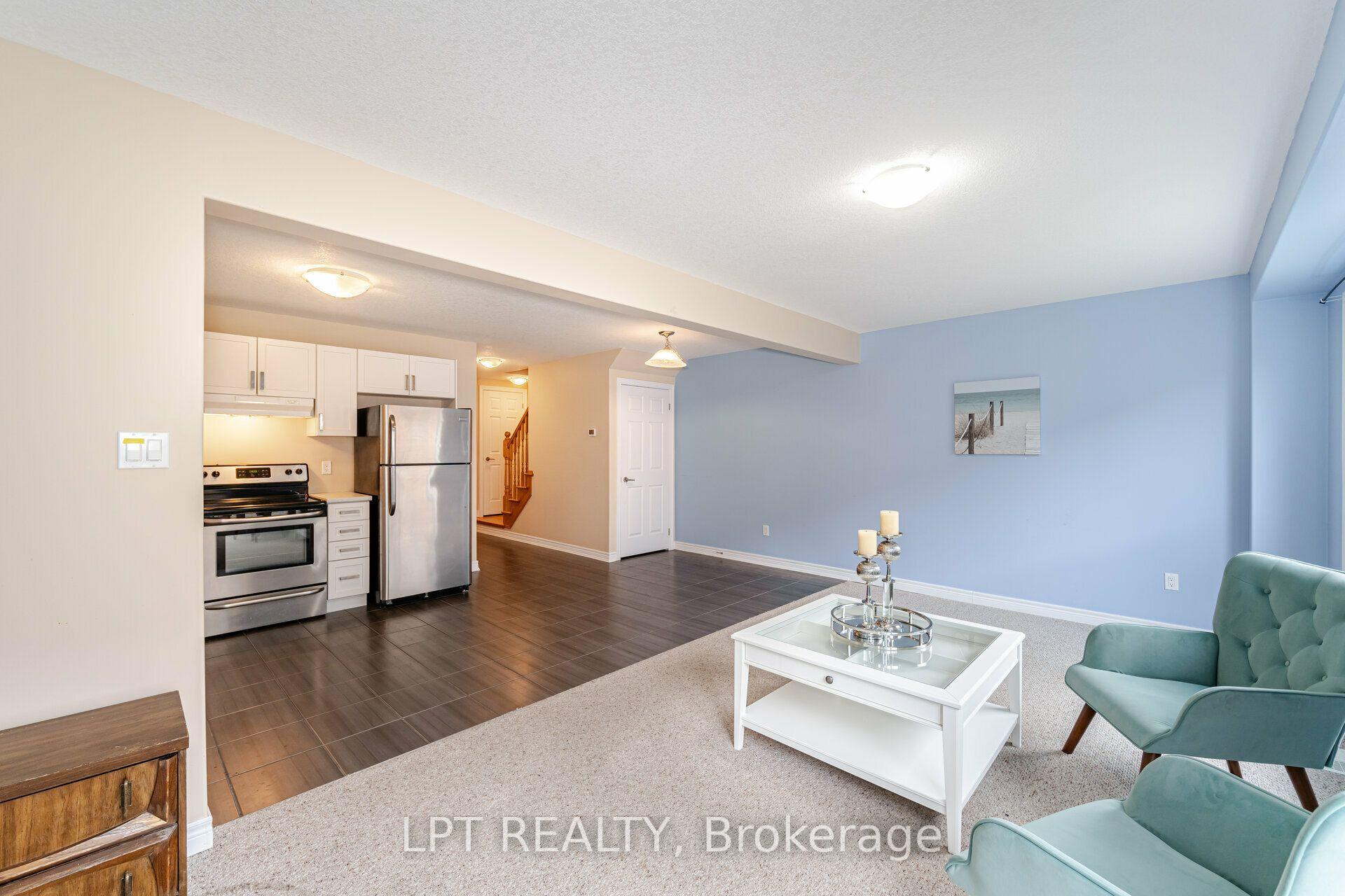 Photo 10 of Unit 15, 124 Parkinson Crescent, Orangeville — HOMEH