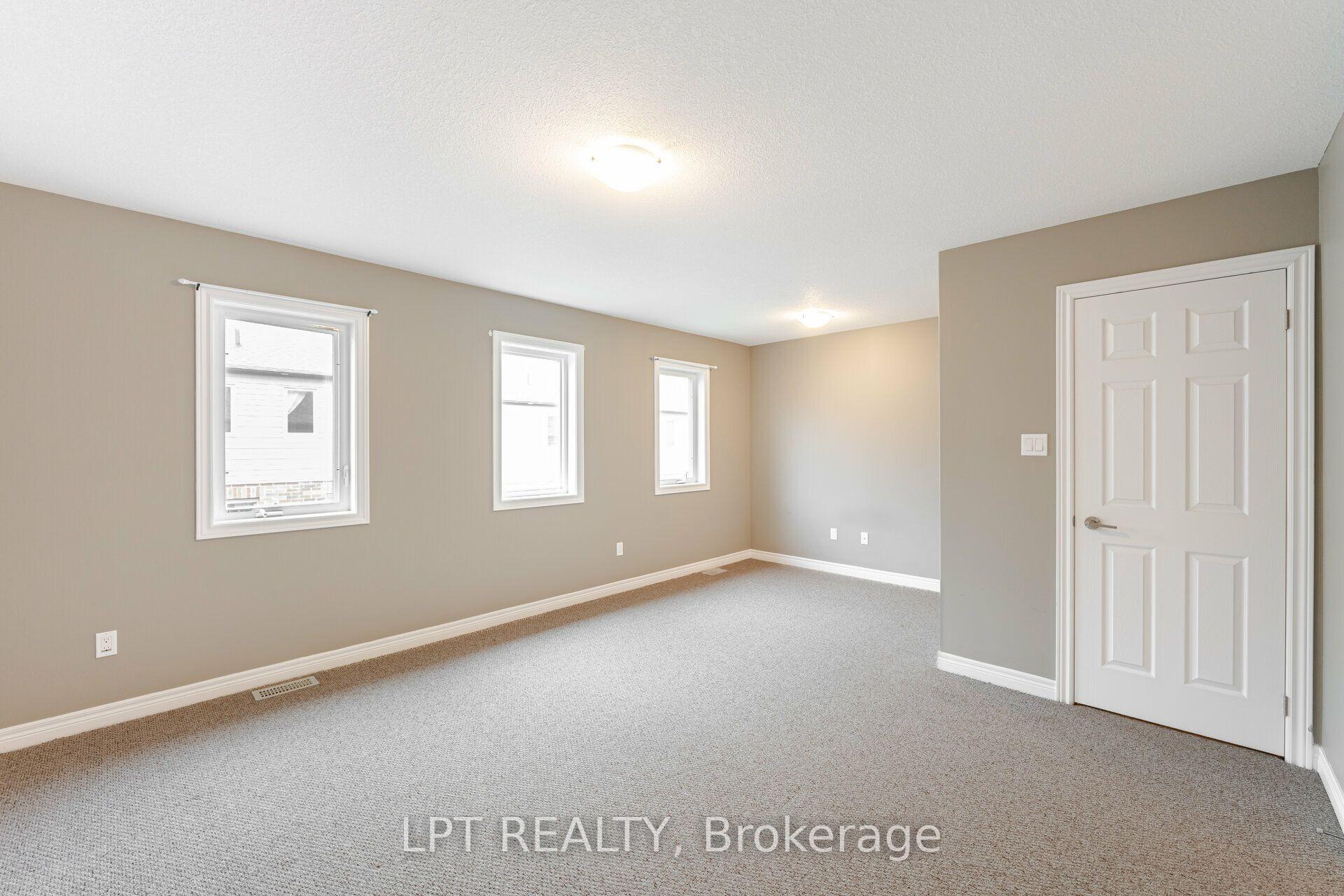 Photo 12 of Unit 15, 124 Parkinson Crescent, Orangeville — HOMEH