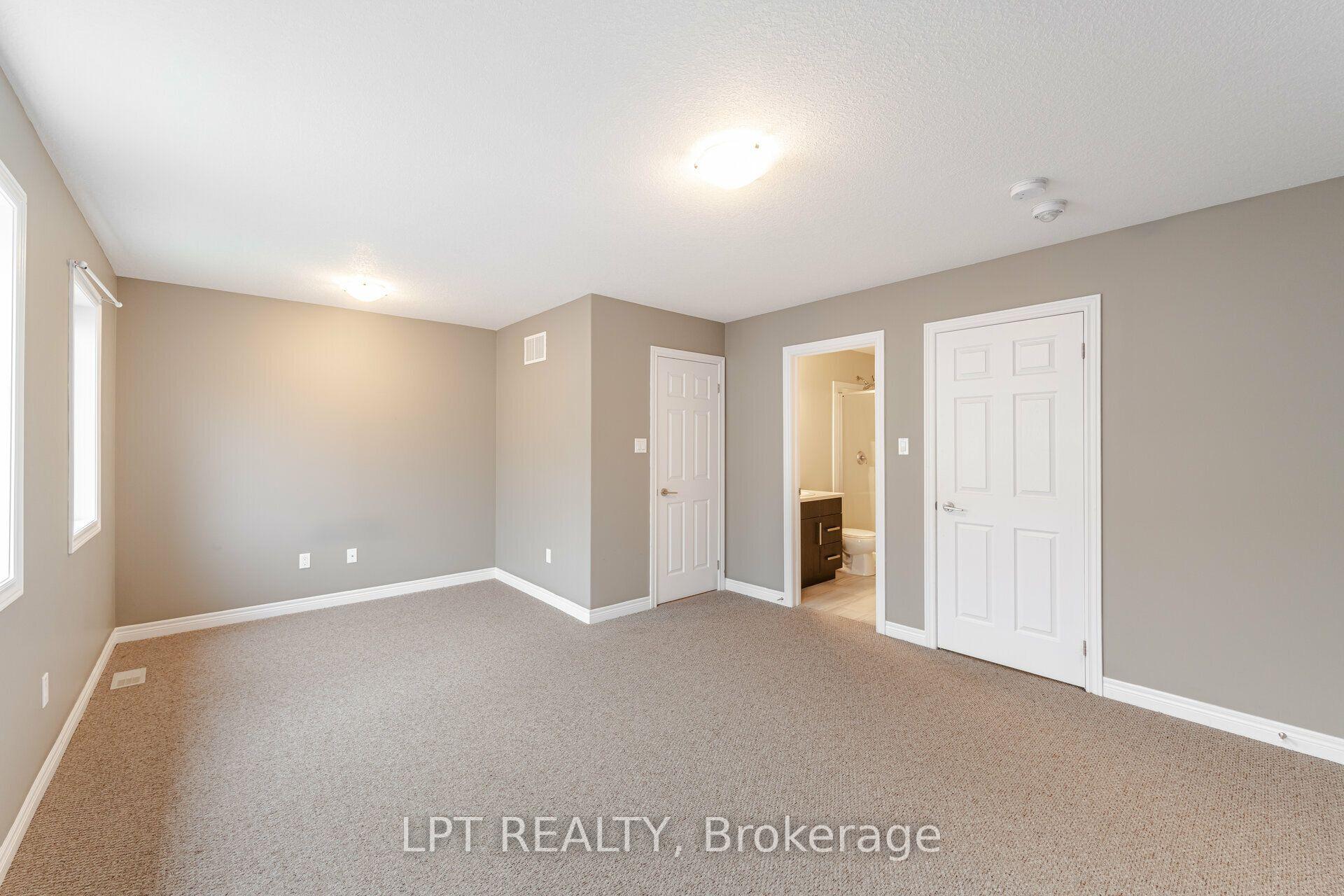 Photo 13 of Unit 15, 124 Parkinson Crescent, Orangeville — HOMEH