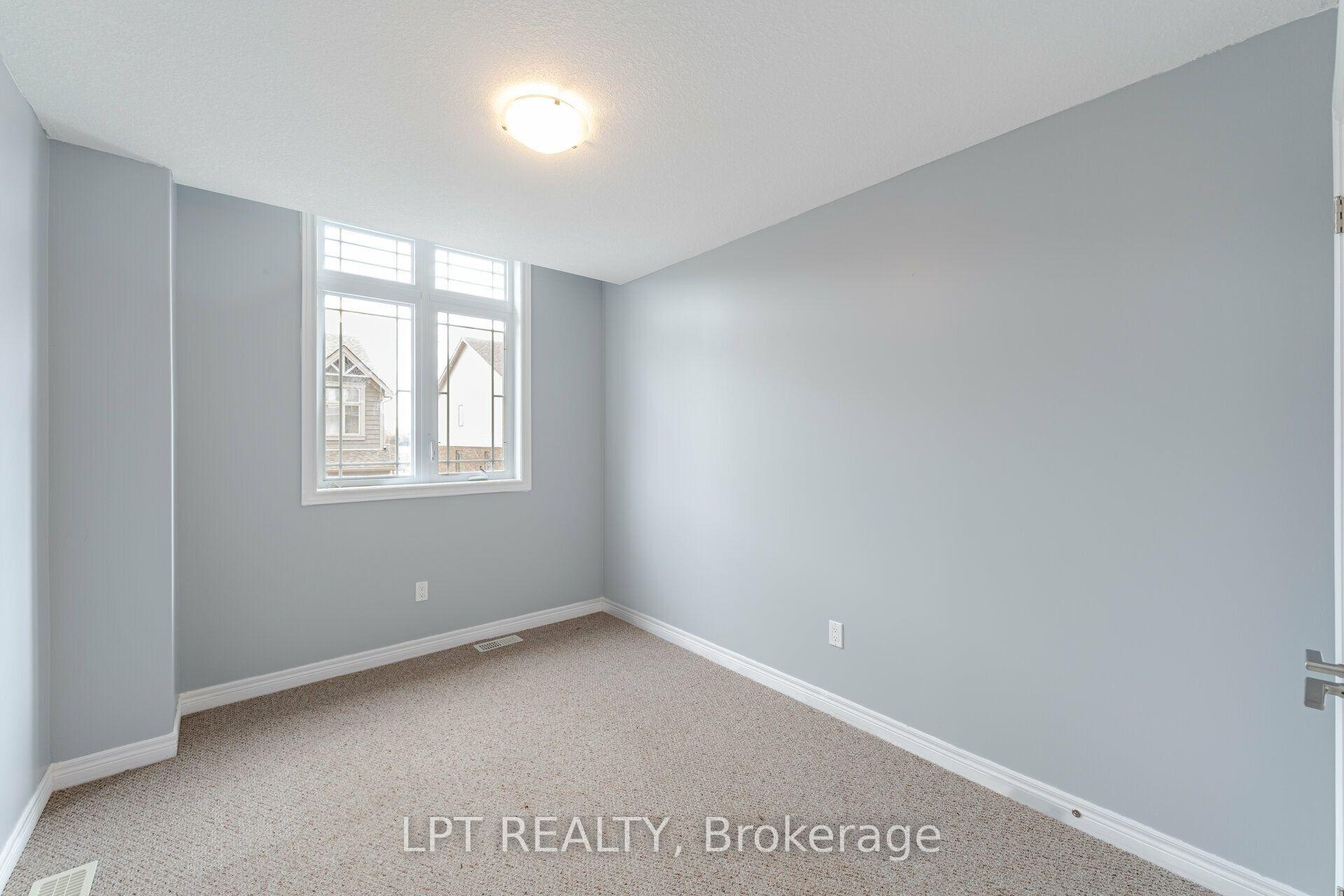 Photo 16 of Unit 15, 124 Parkinson Crescent, Orangeville — HOMEH