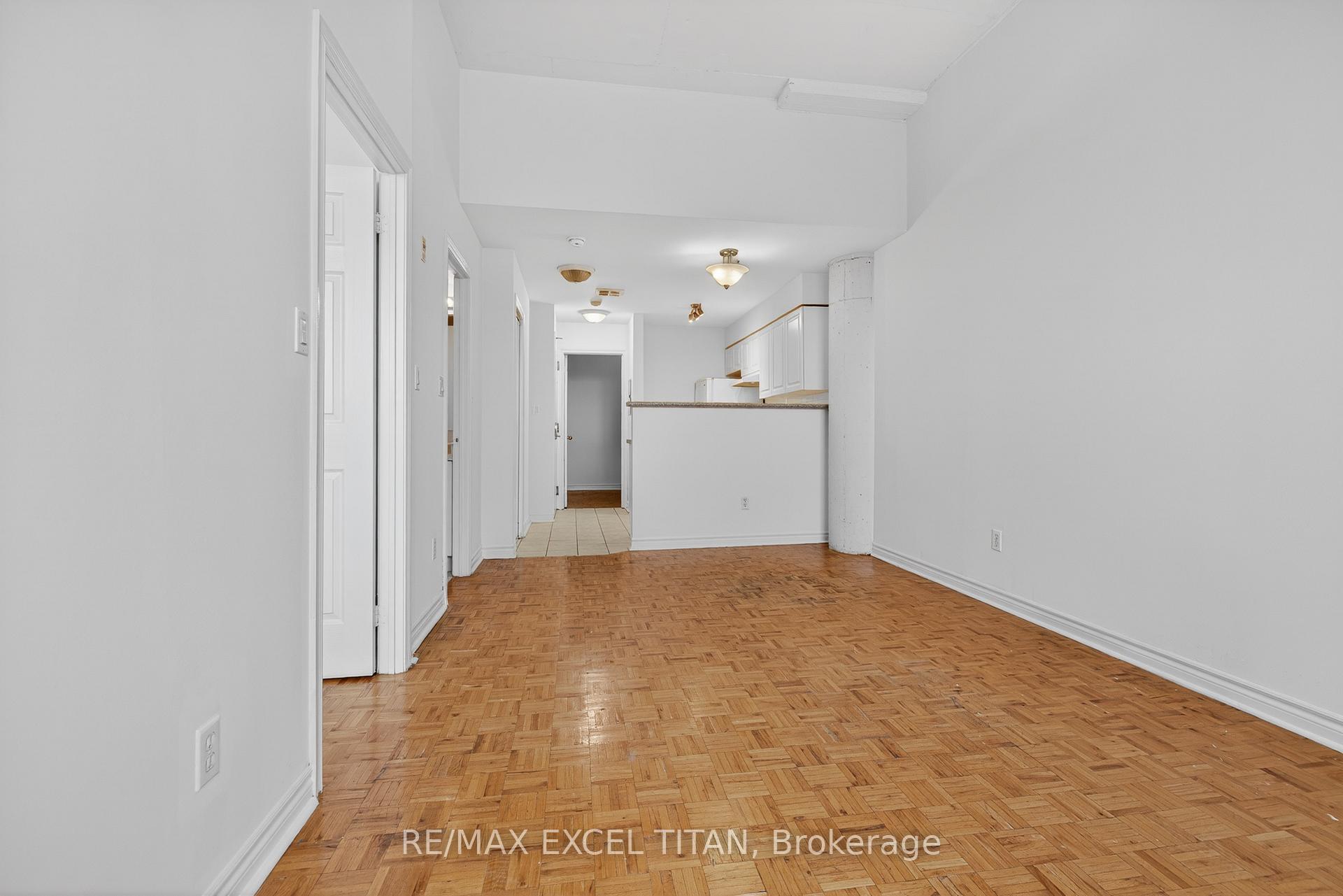 Photo 12 of Unit 607, 1401 Dupont Street, Toronto, Dovercourt-Wallace Emerson-Junction — HOMEH