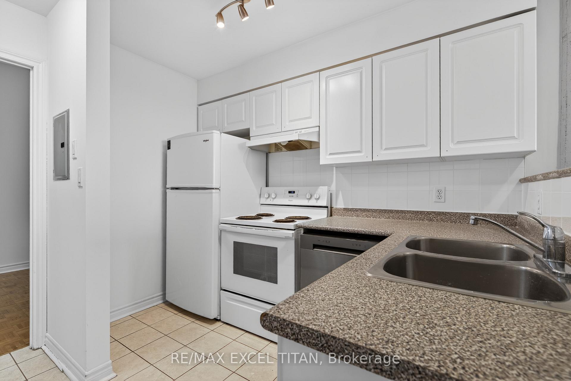 Photo 19 of Unit 607, 1401 Dupont Street, Toronto, Dovercourt-Wallace Emerson-Junction — HOMEH
