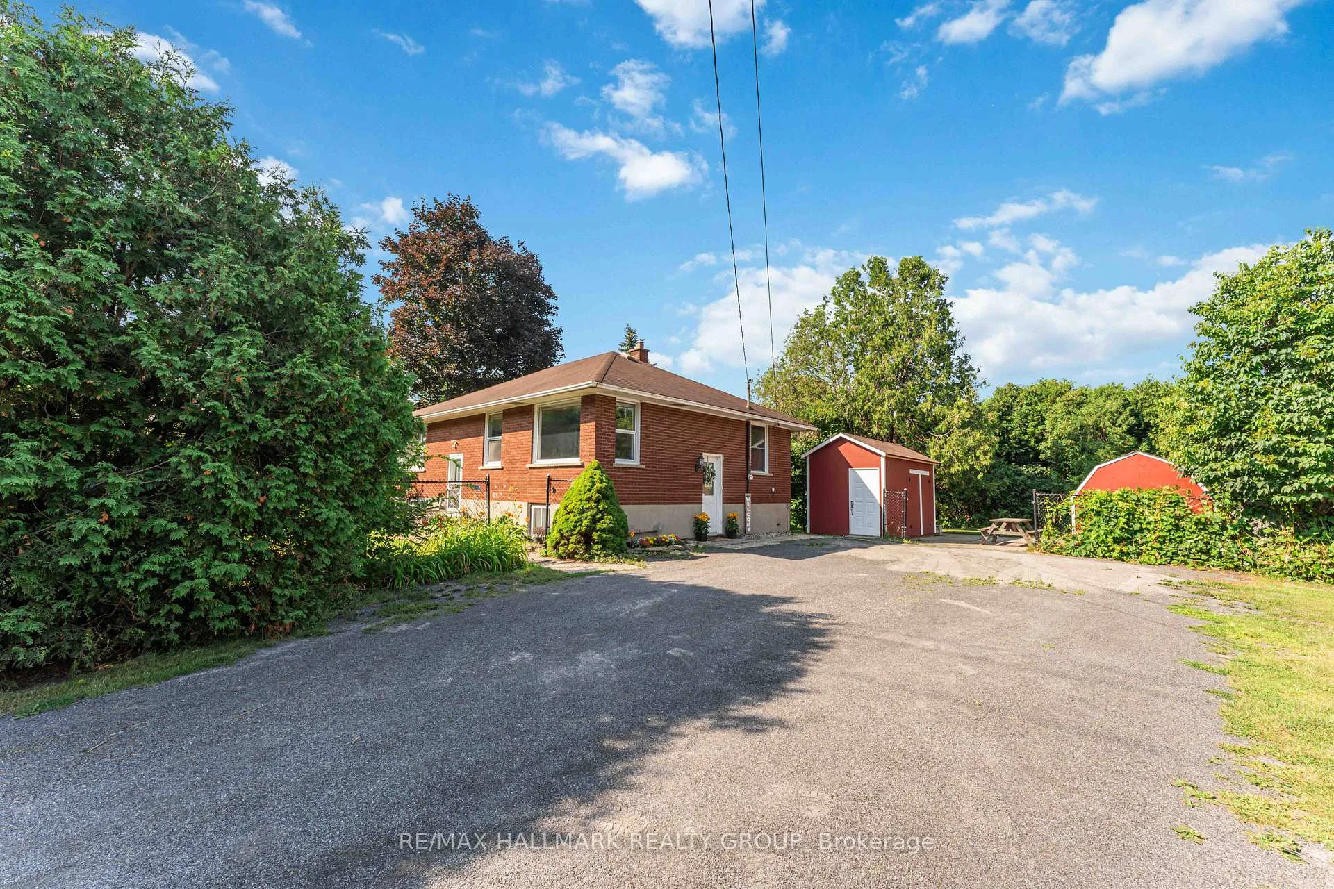 Photo 3 of 1250 Stagecoach Road, Ottawa, Greely — HOMEH