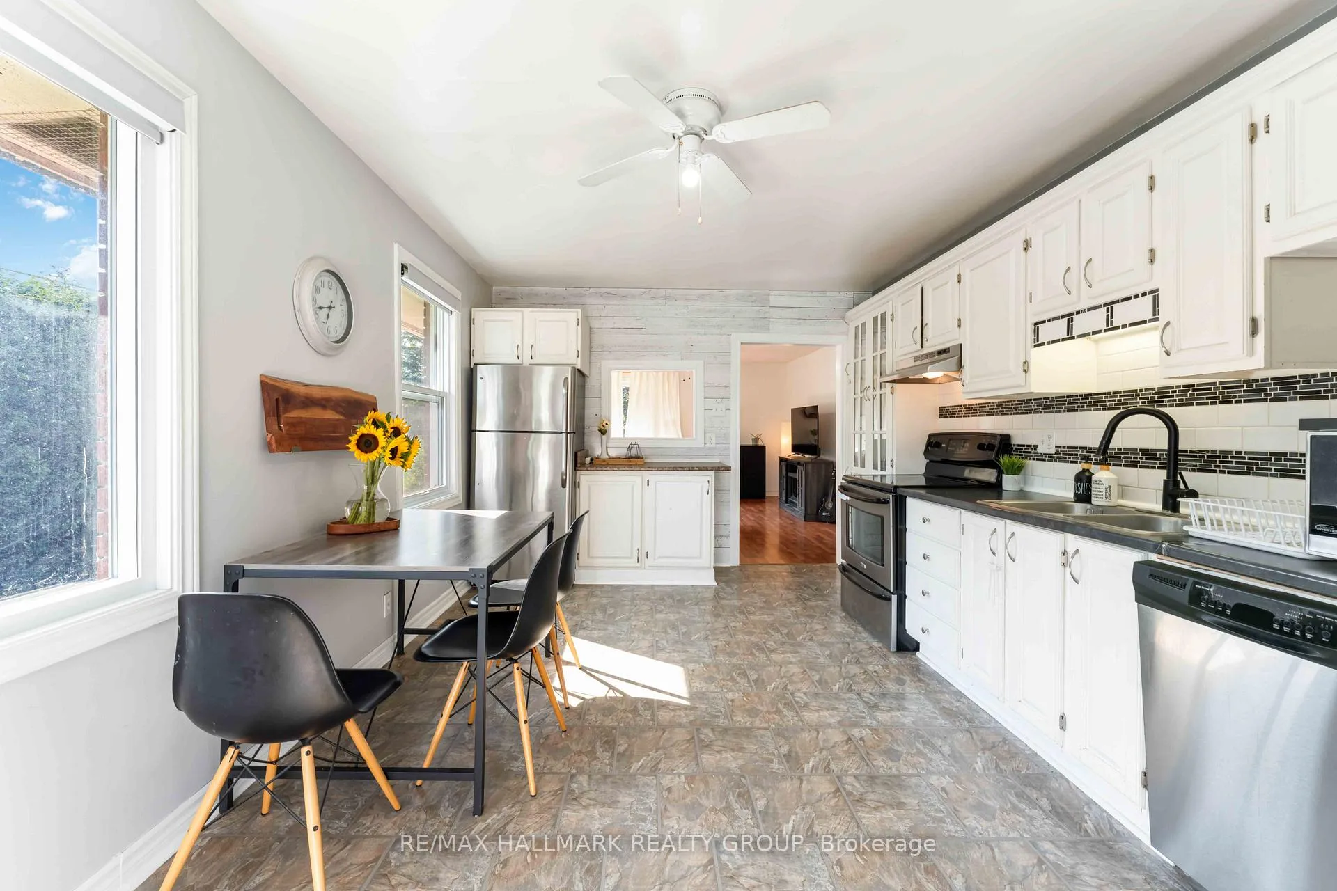 Photo 8 of 1250 Stagecoach Road, Ottawa, Greely — HOMEH