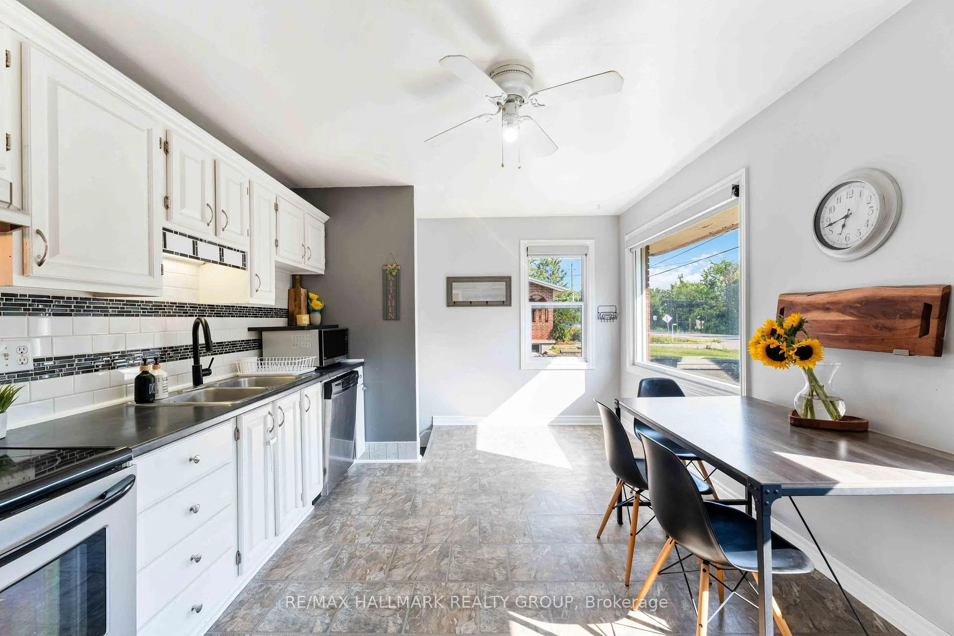 Photo 9 of 1250 Stagecoach Road, Ottawa, Greely — HOMEH