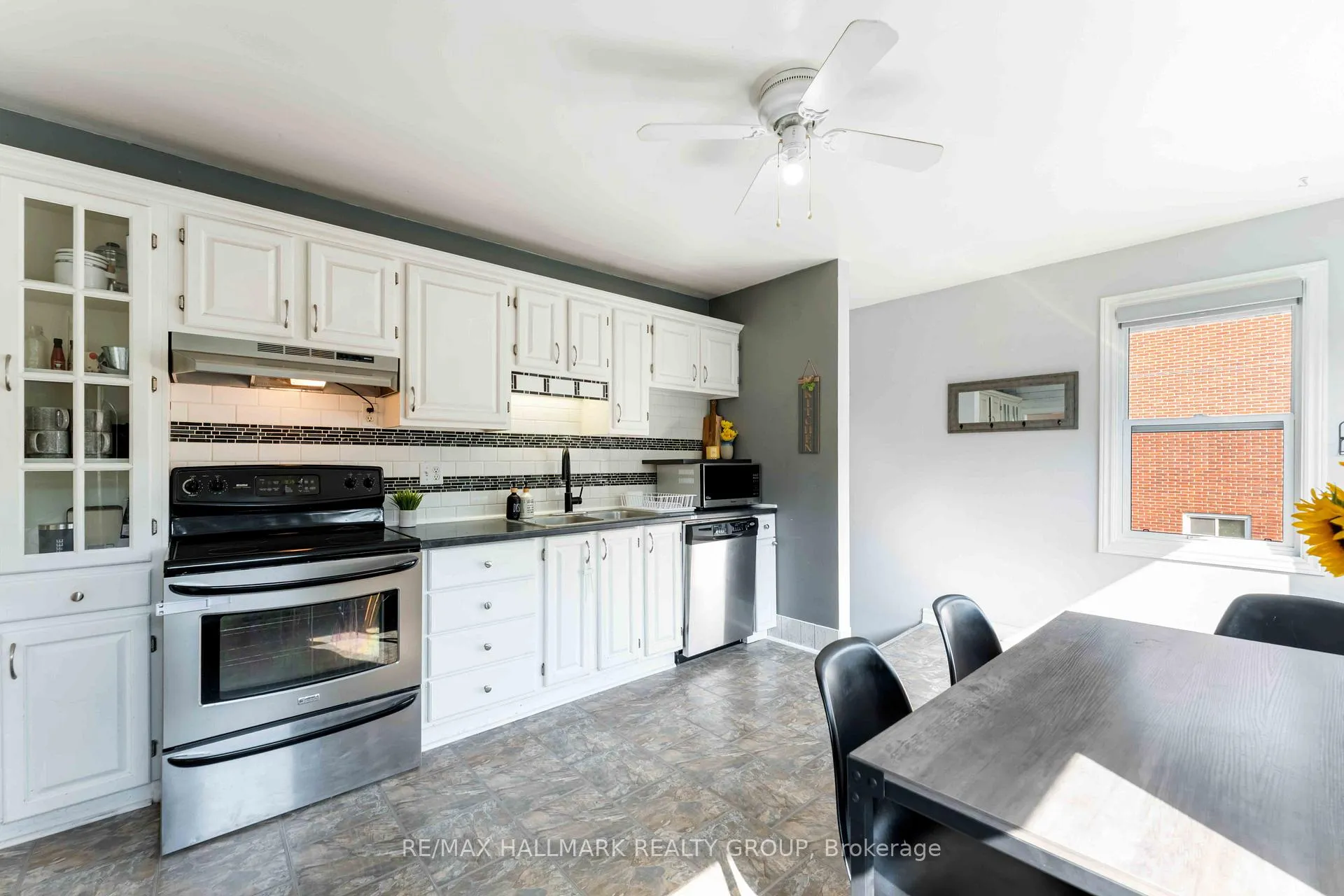 Photo 10 of 1250 Stagecoach Road, Ottawa, Greely — HOMEH