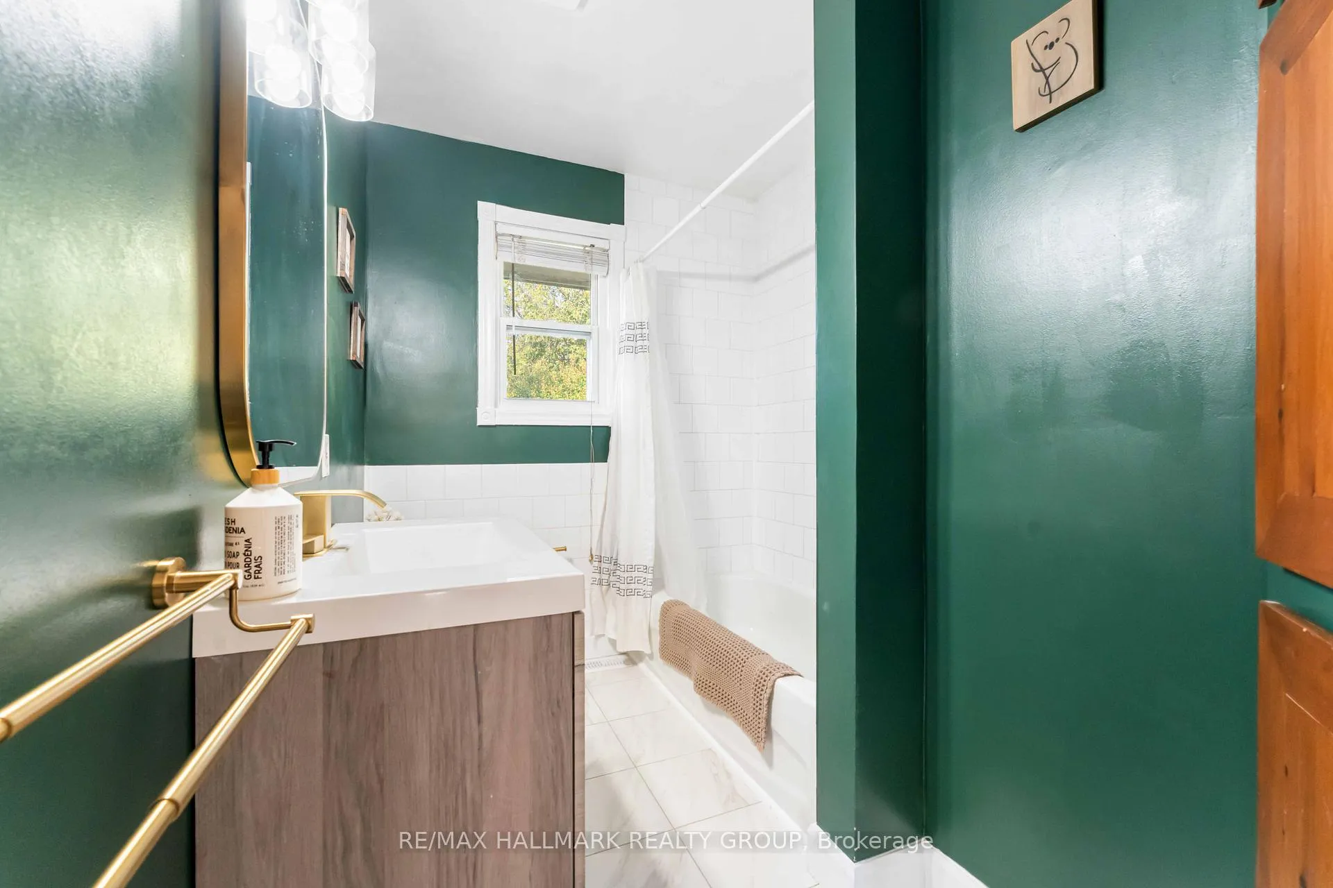 Photo 11 of 1250 Stagecoach Road, Ottawa, Greely — HOMEH