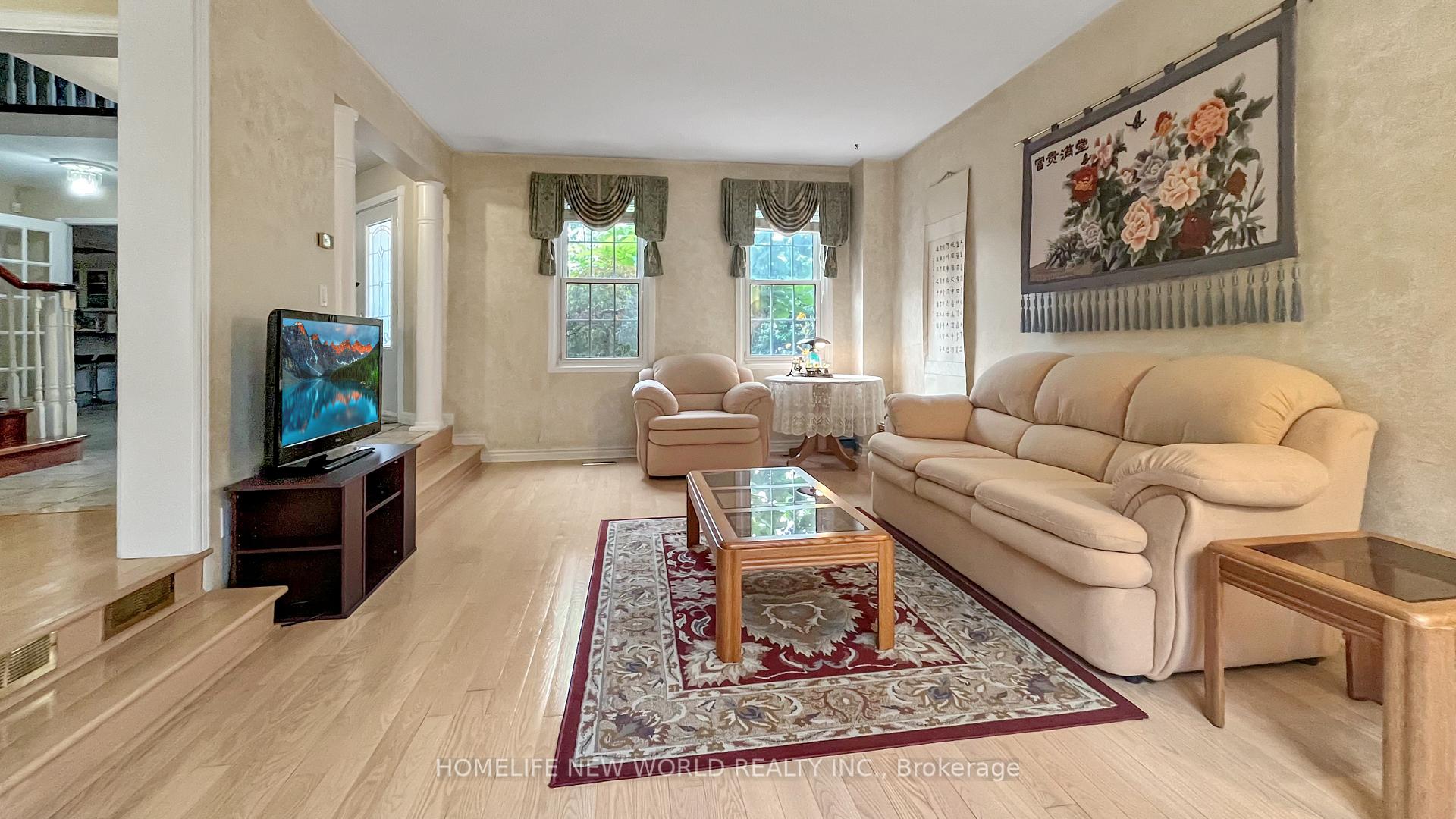 Photo 14 of 14 Madrid Crescent, Brampton, Central Park — HOMEH