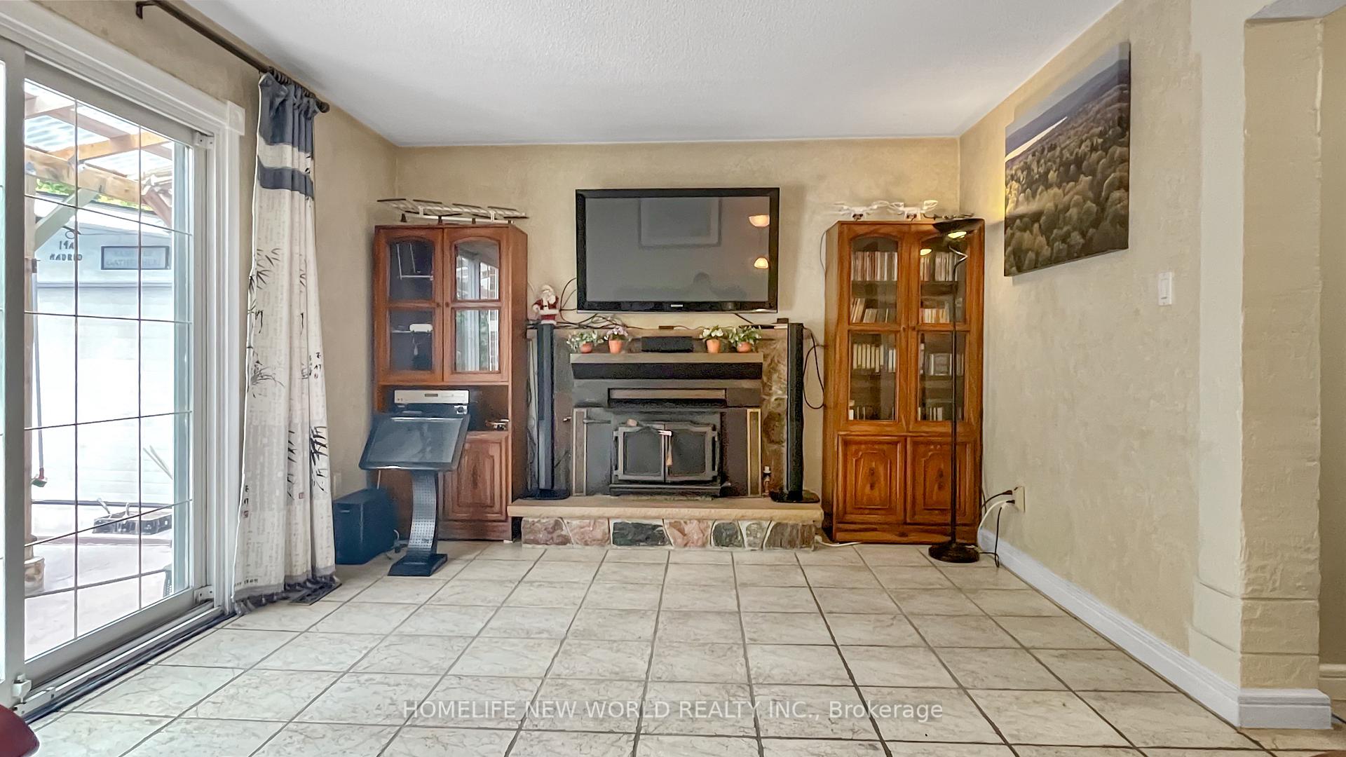 Photo 26 of 14 Madrid Crescent, Brampton, Central Park — HOMEH