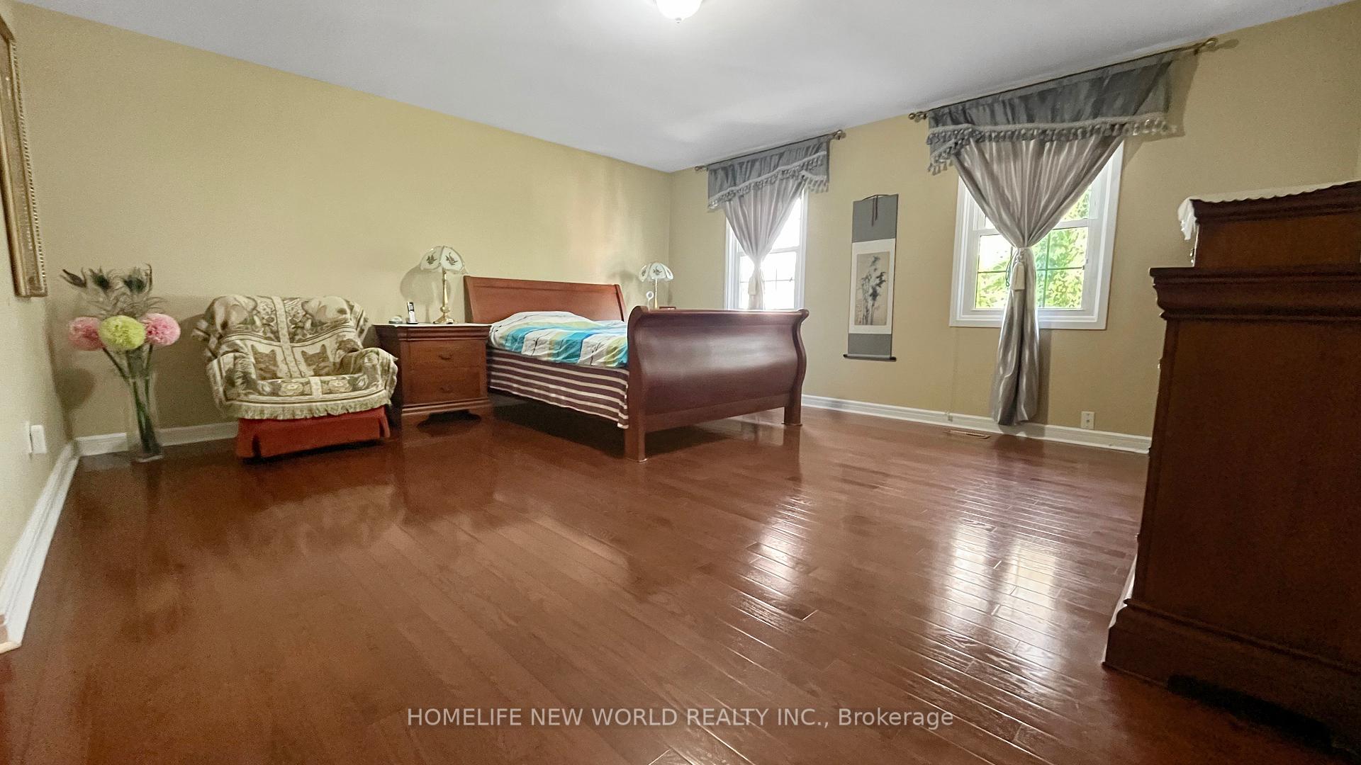 Photo 33 of 14 Madrid Crescent, Brampton, Central Park — HOMEH