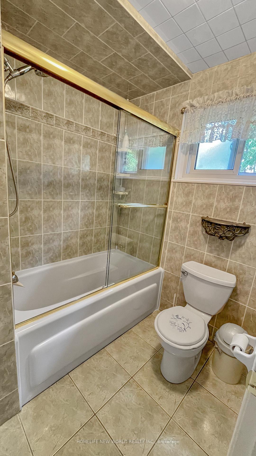 Photo 36 of 14 Madrid Crescent, Brampton, Central Park — HOMEH