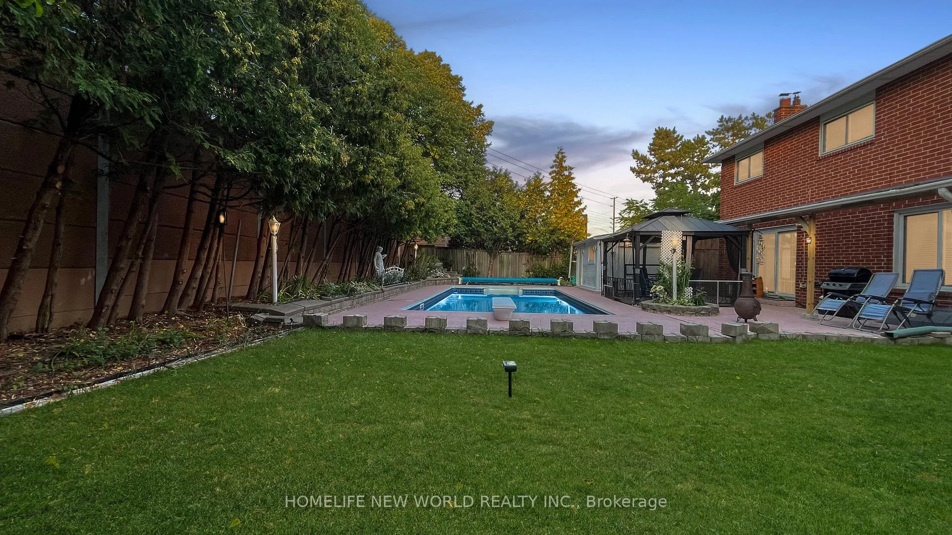 Photo 53 of 14 Madrid Crescent, Brampton, Central Park — HOMEH