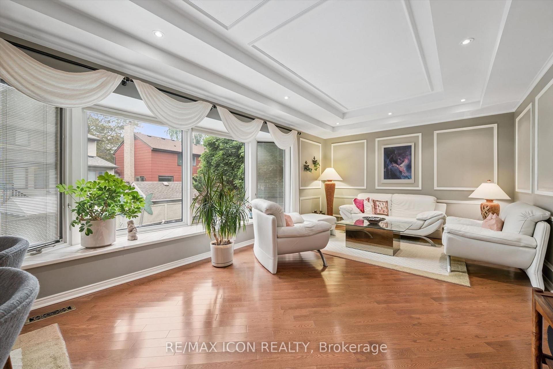 Photo 8 of 30 Shuh Avenue, Kitchener, Stanley Park — HOMEH
