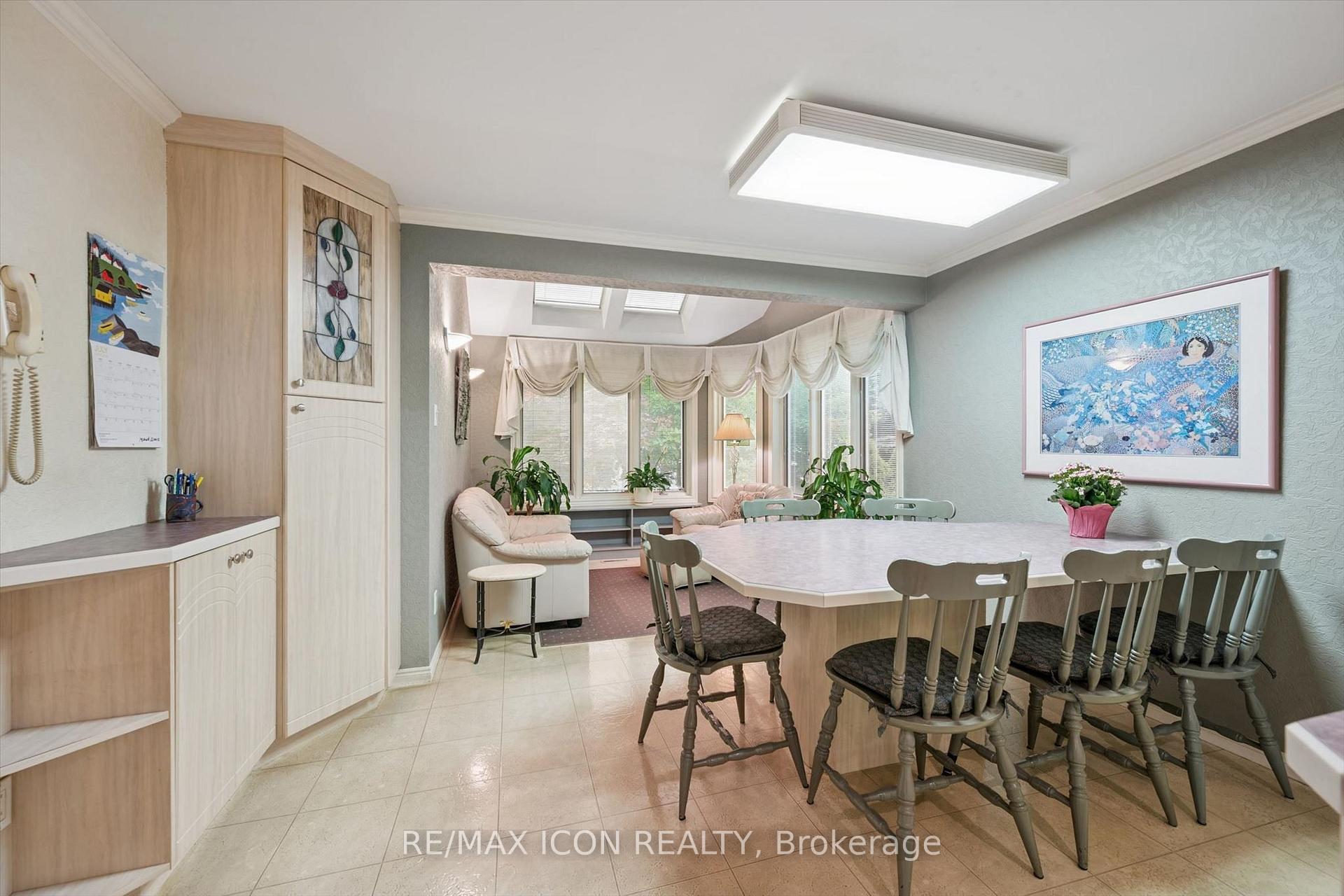 Photo 16 of 30 Shuh Avenue, Kitchener, Stanley Park — HOMEH