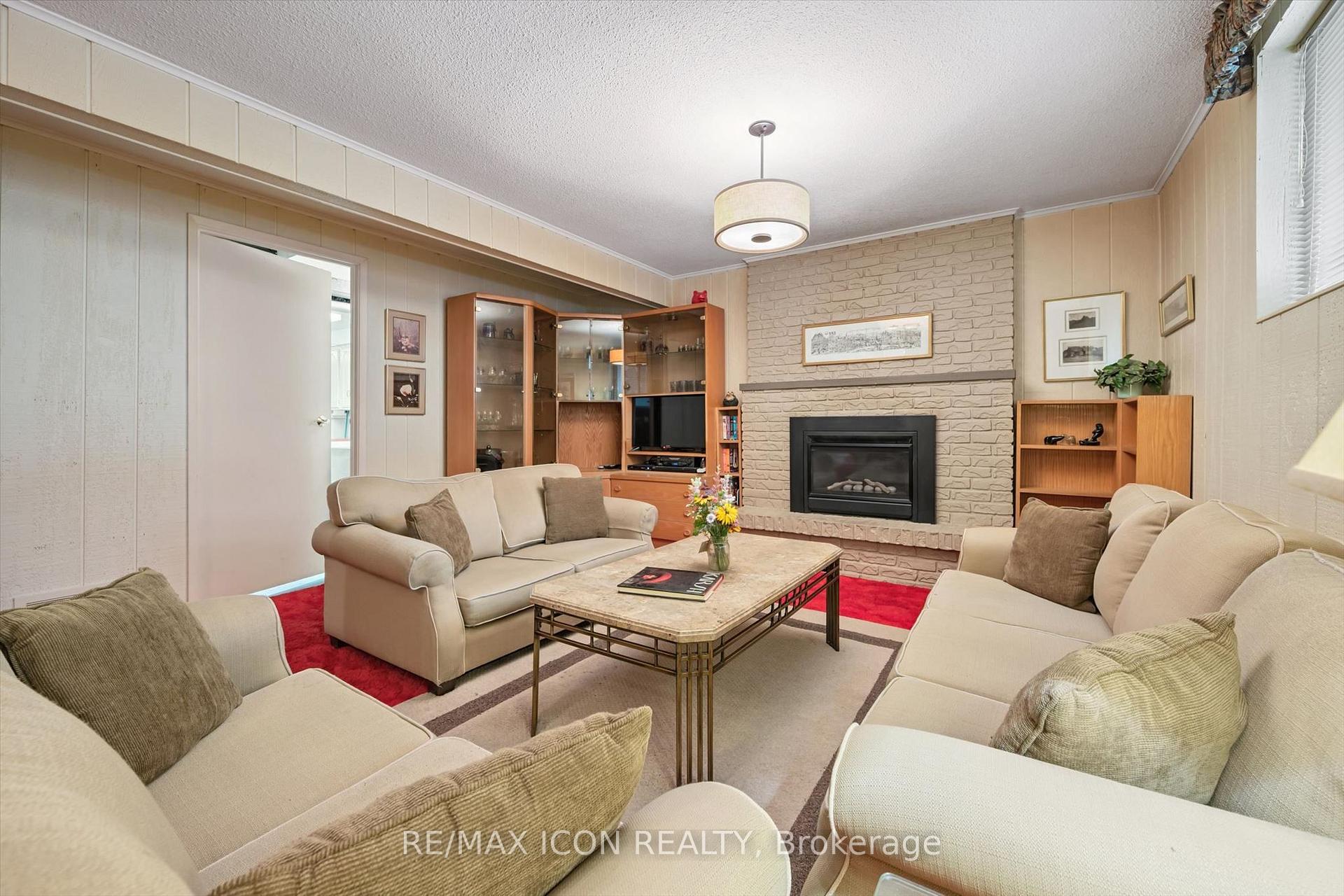 Photo 29 of 30 Shuh Avenue, Kitchener, Stanley Park — HOMEH