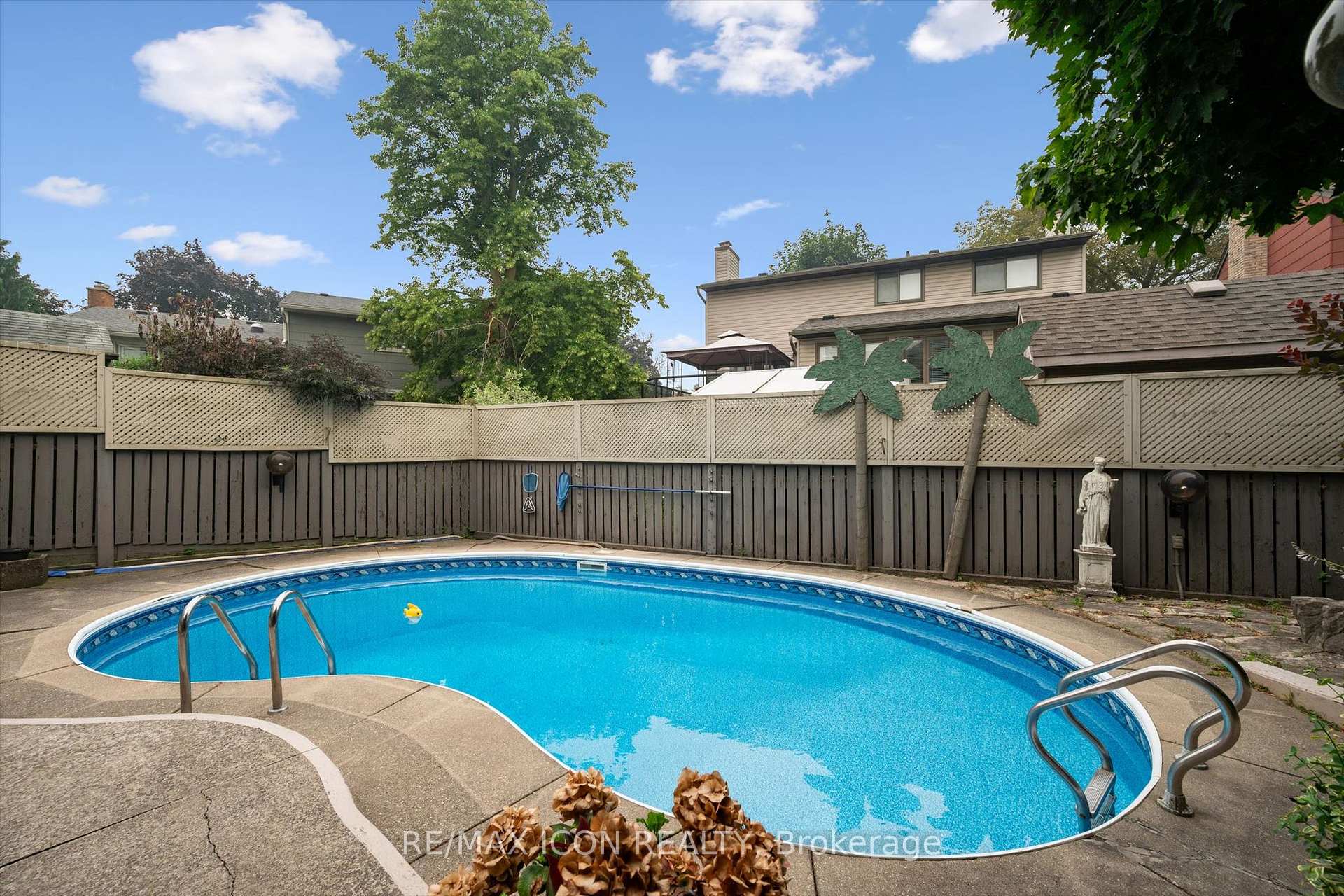 Photo 38 of 30 Shuh Avenue, Kitchener, Stanley Park — HOMEH