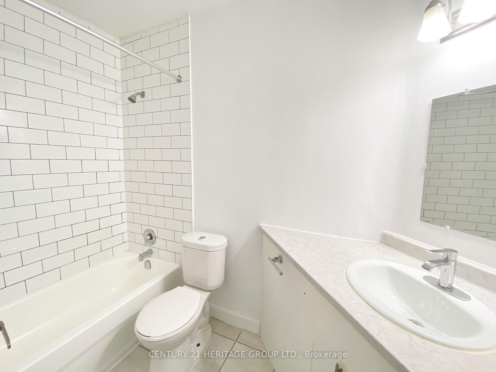Photo 7 of Unit 206, 10 Garfella Drive, Etobicoke, Mount Olive-Silverstone-Jamestown — HOMEH