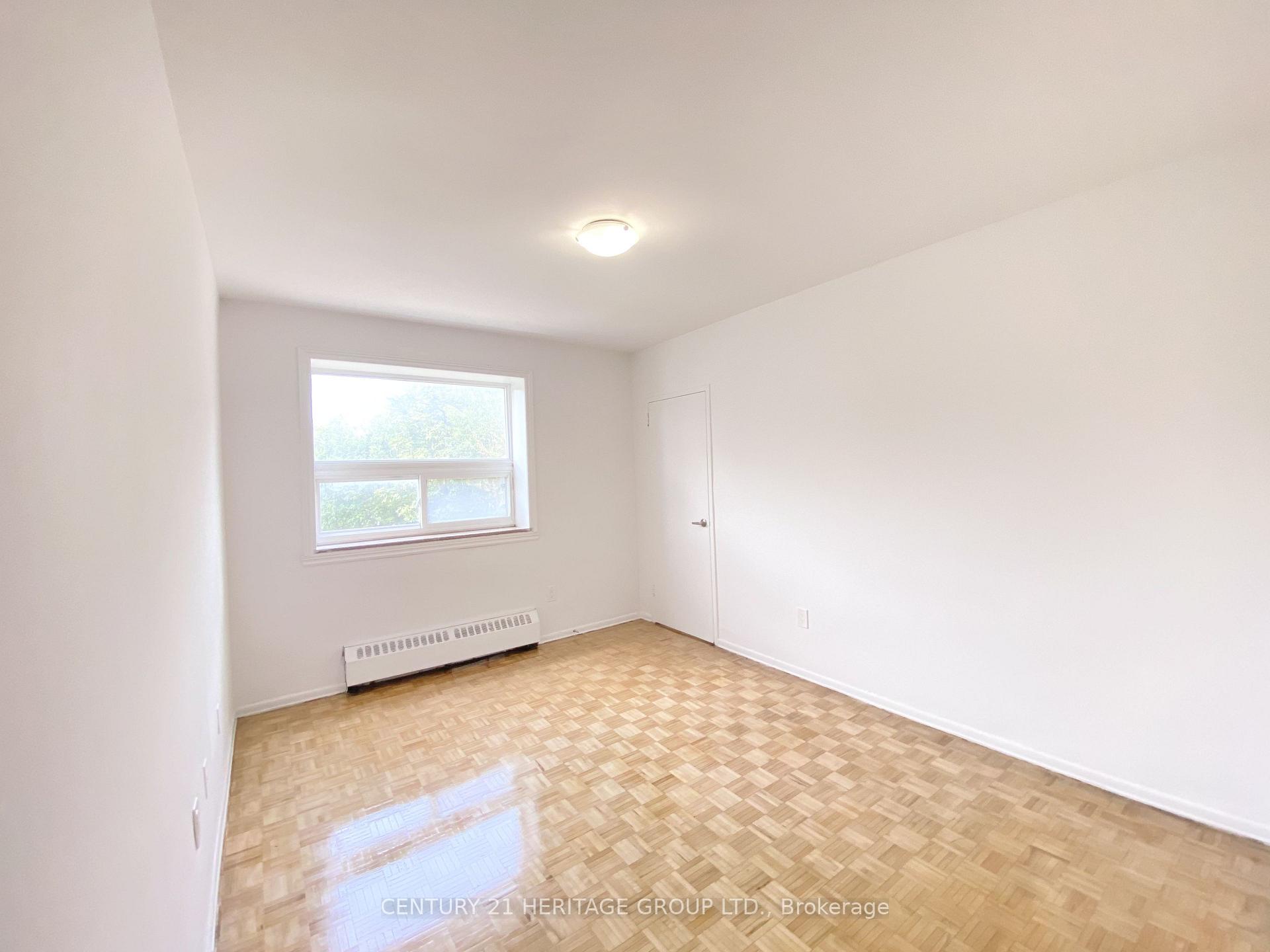 Photo 10 of Unit 206, 10 Garfella Drive, Etobicoke, Mount Olive-Silverstone-Jamestown — HOMEH