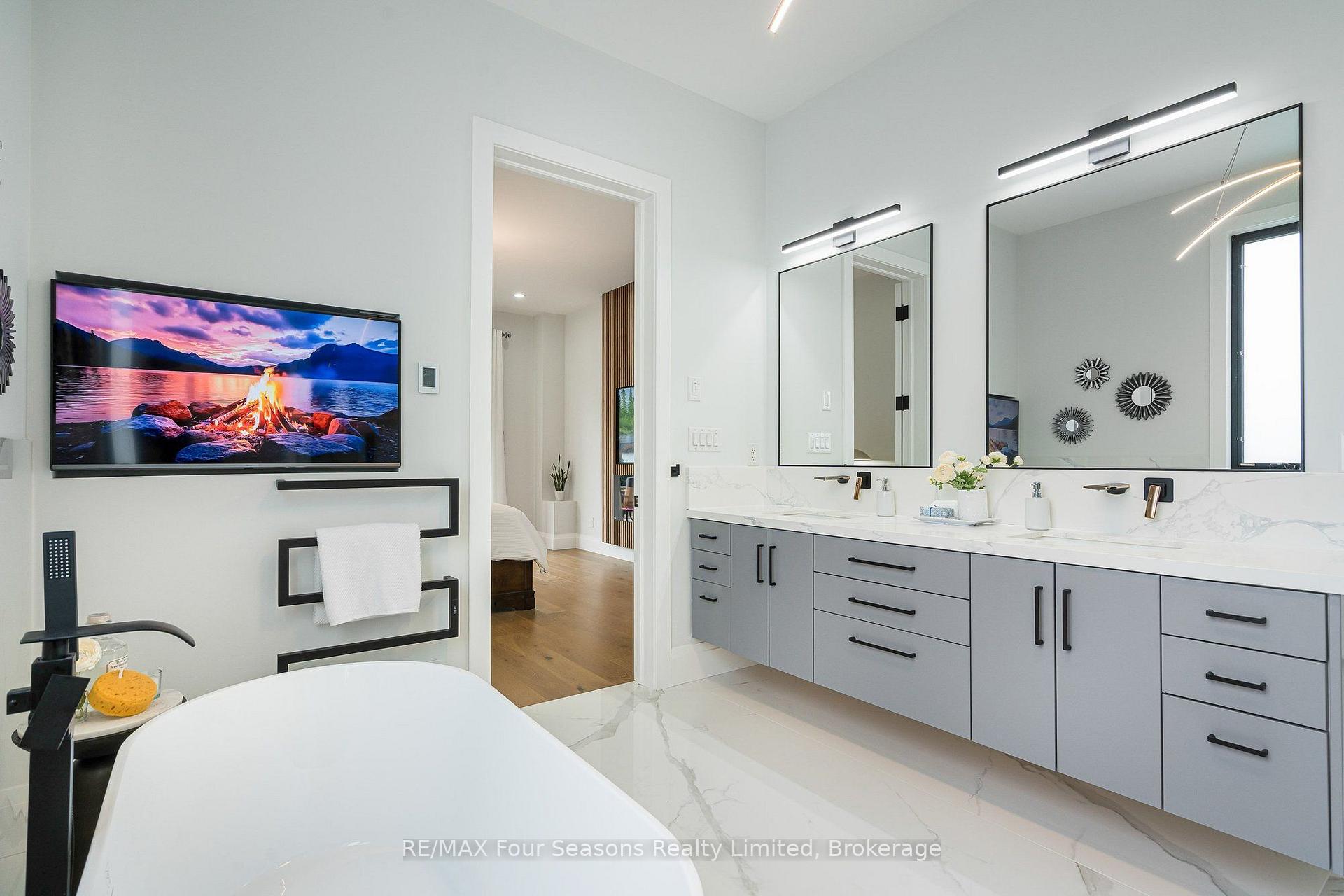 Photo 14 of 118 Barton Boulevard, Blue Mountains — HOMEH