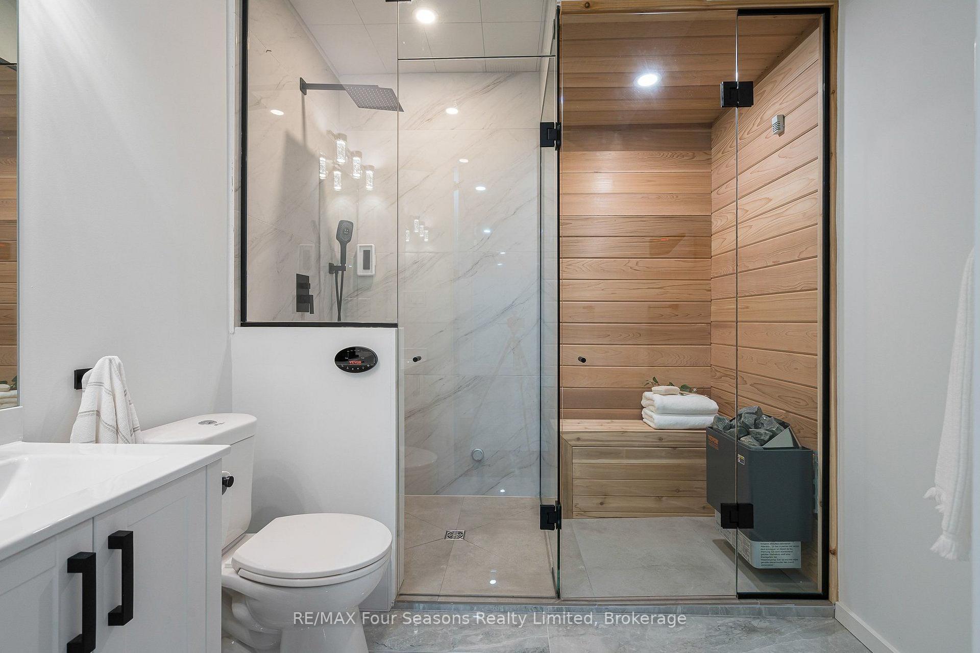 Photo 23 of 118 Barton Boulevard, Blue Mountains — HOMEH