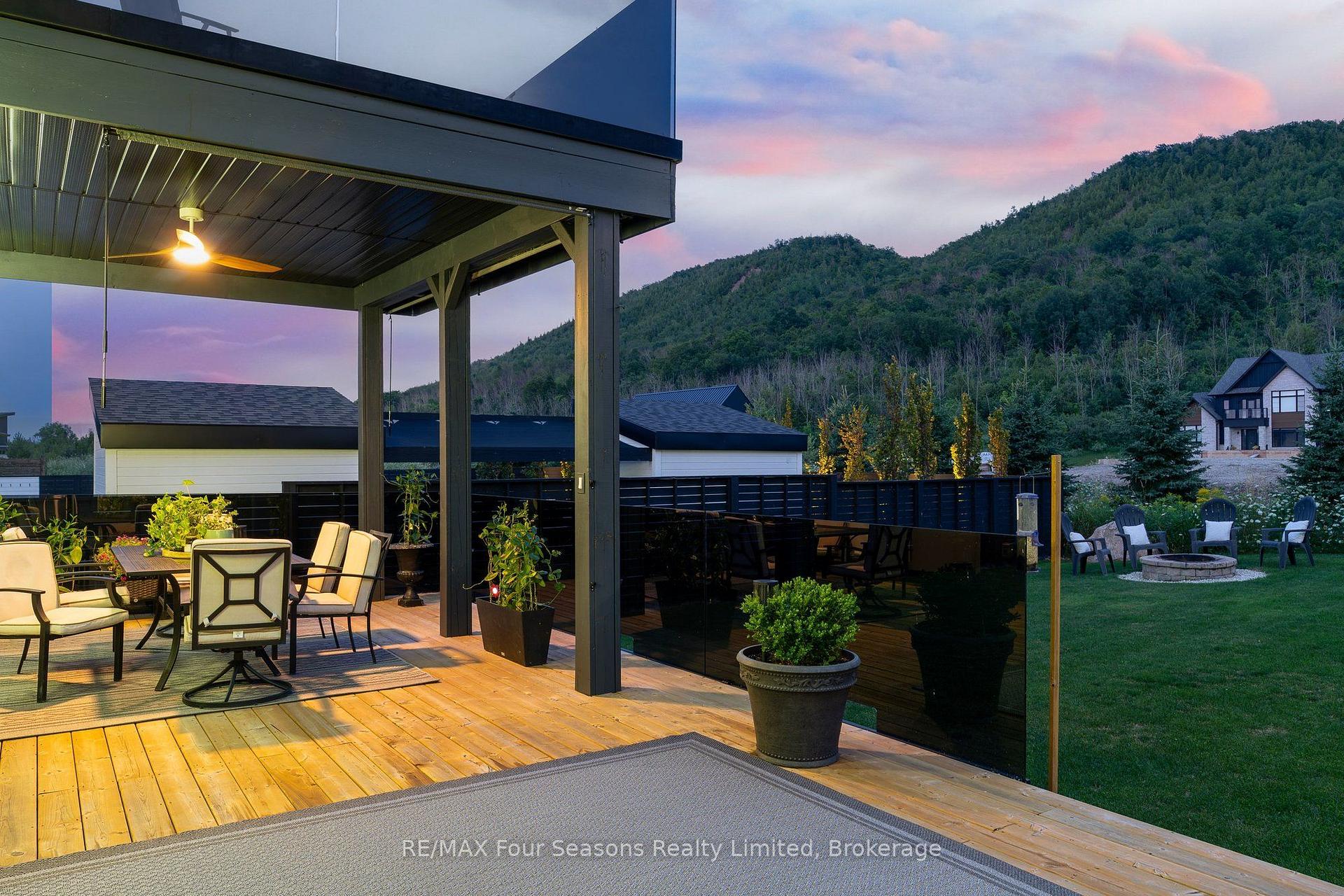 Photo 33 of 118 Barton Boulevard, Blue Mountains — HOMEH