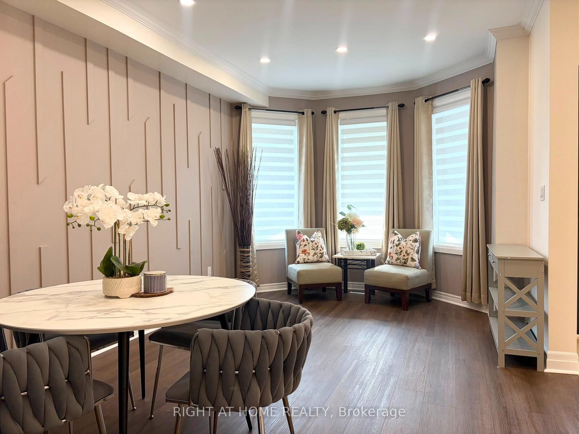 Photo 4 of 111 Forecastle Road, Vaughan, Patterson — HOMEH
