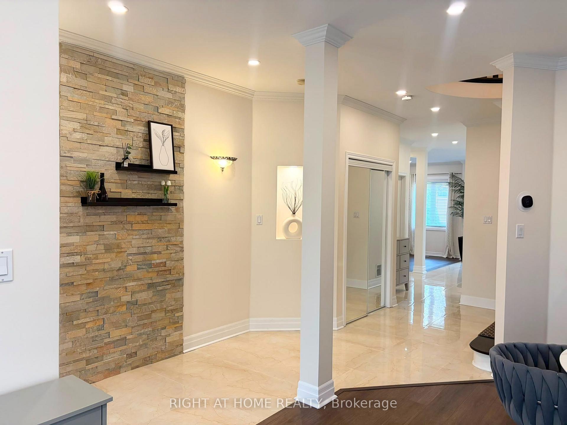 Photo 6 of 111 Forecastle Road, Vaughan, Patterson — HOMEH