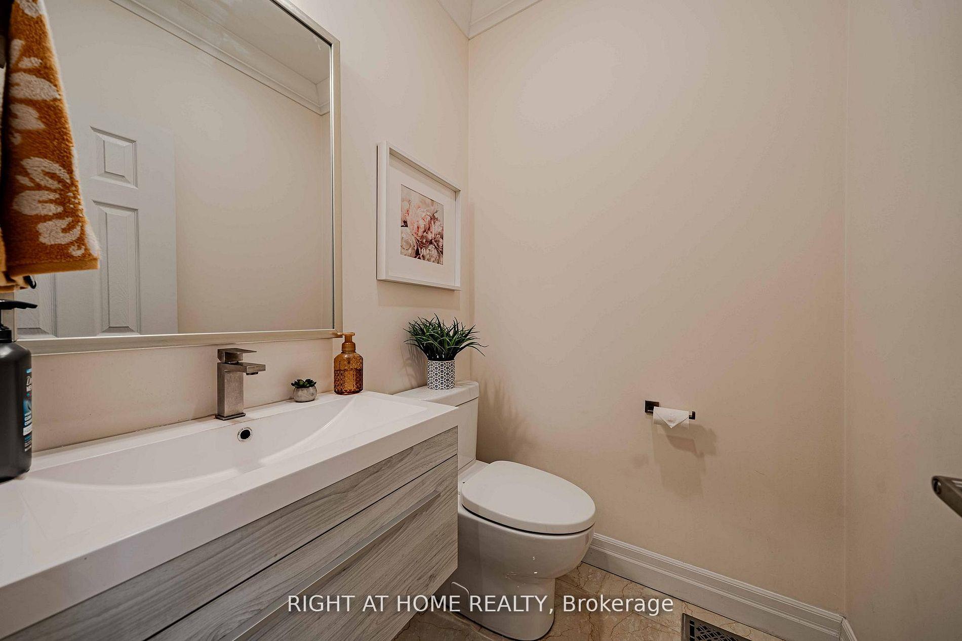 Photo 18 of 111 Forecastle Road, Vaughan, Patterson — HOMEH