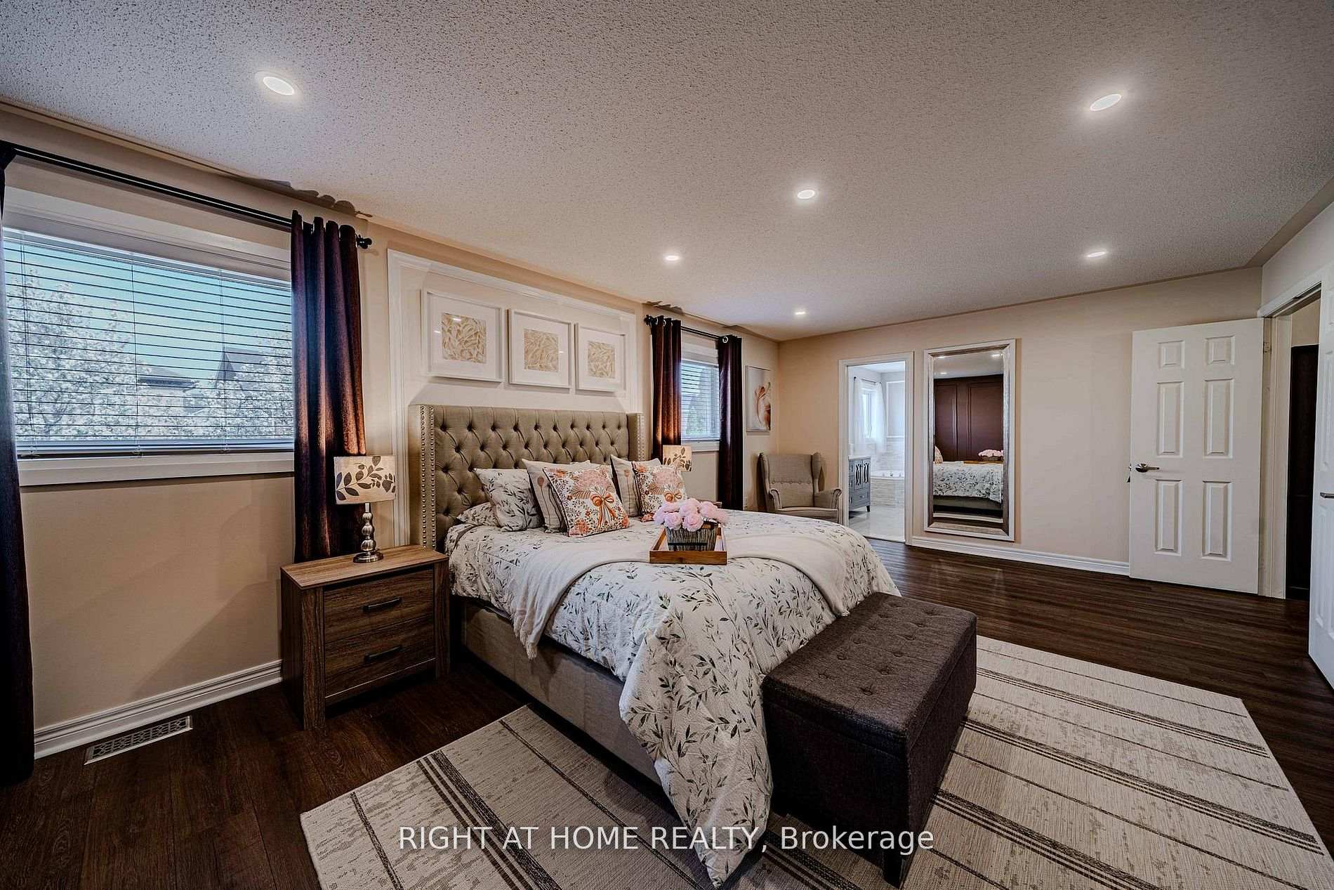 Photo 24 of 111 Forecastle Road, Vaughan, Patterson — HOMEH