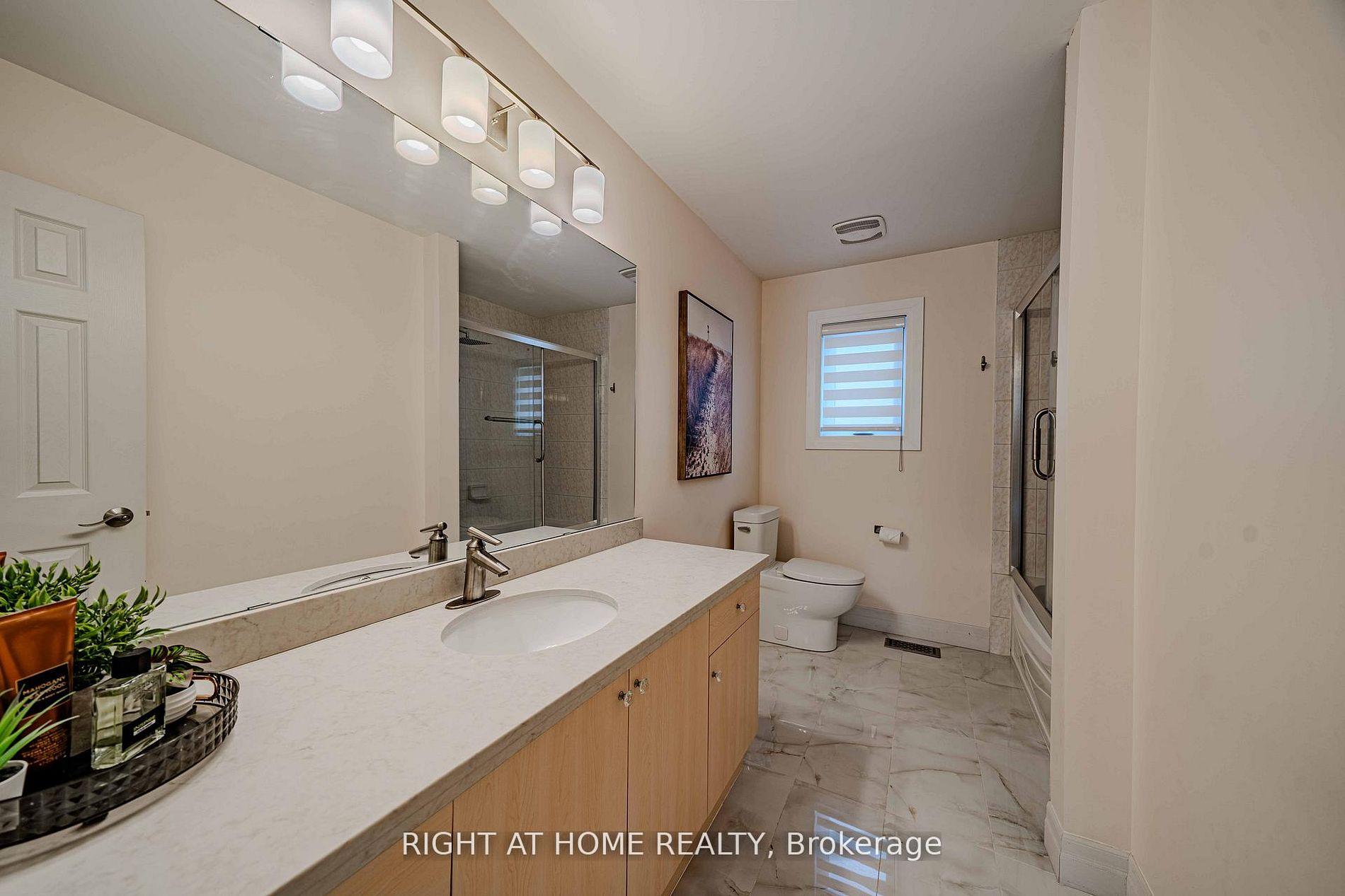 Photo 35 of 111 Forecastle Road, Vaughan, Patterson — HOMEH