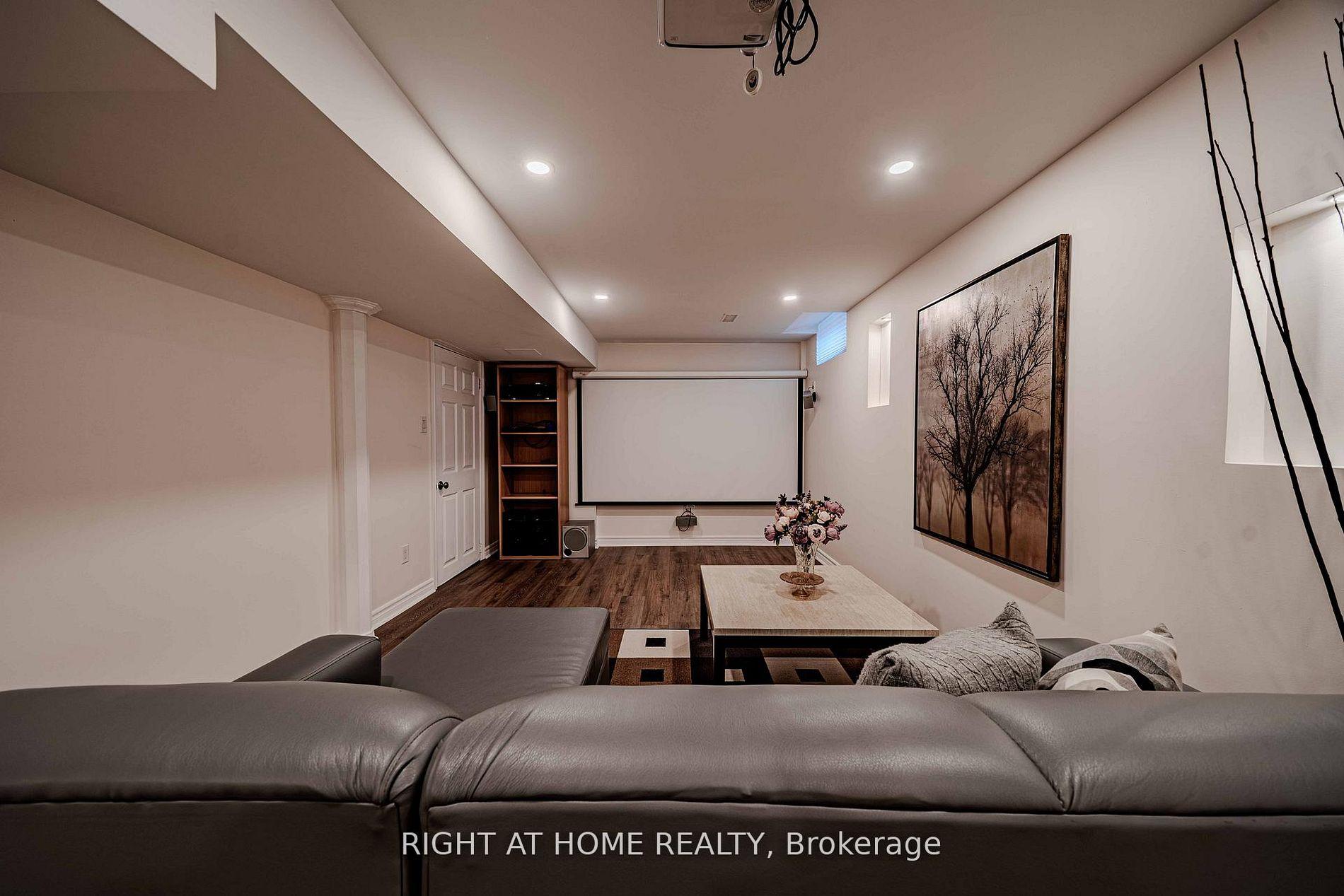 Photo 42 of 111 Forecastle Road, Vaughan, Patterson — HOMEH