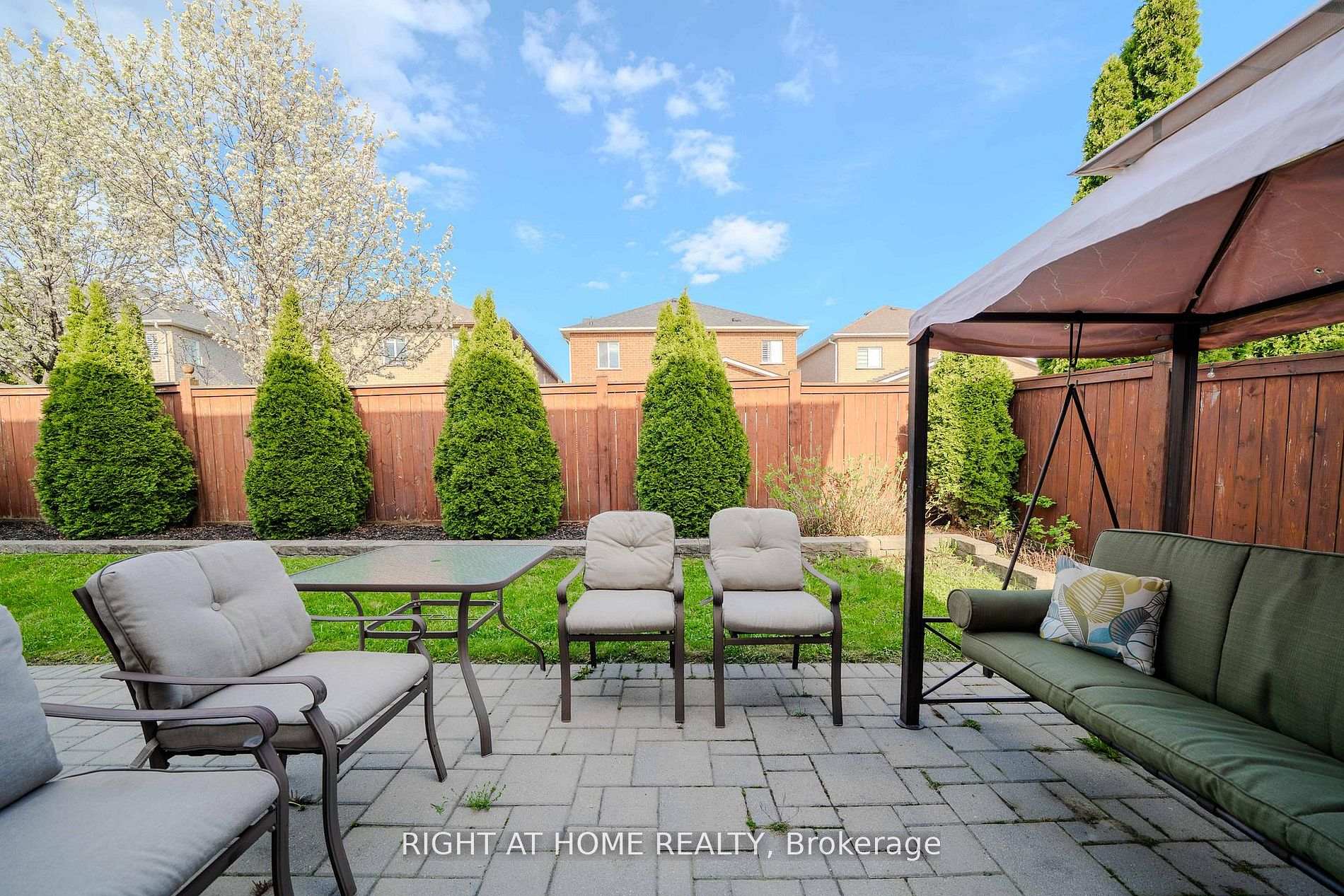 Photo 49 of 111 Forecastle Road, Vaughan, Patterson — HOMEH