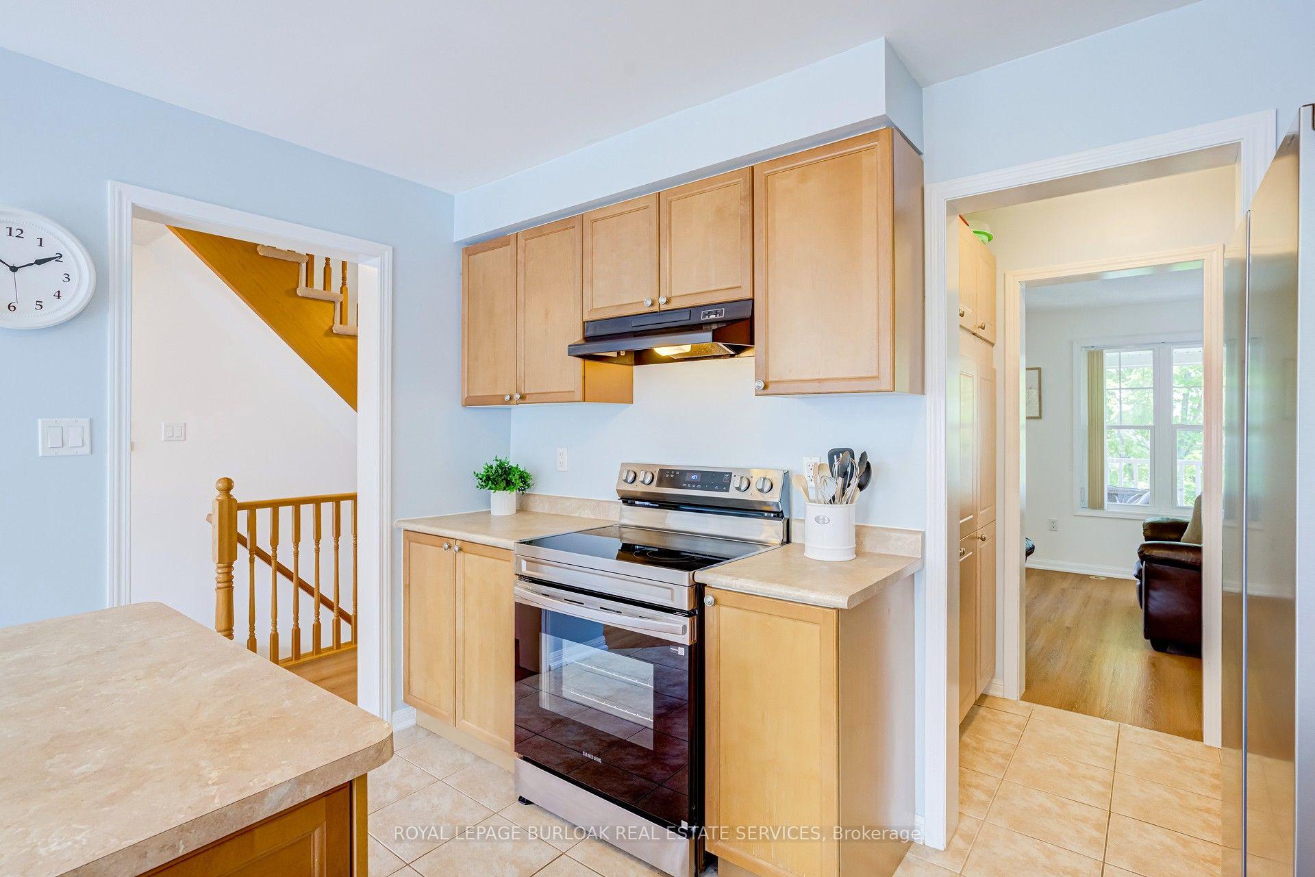 Photo 15 of 672 Mceastern Path, Milton, Coates — HOMEH