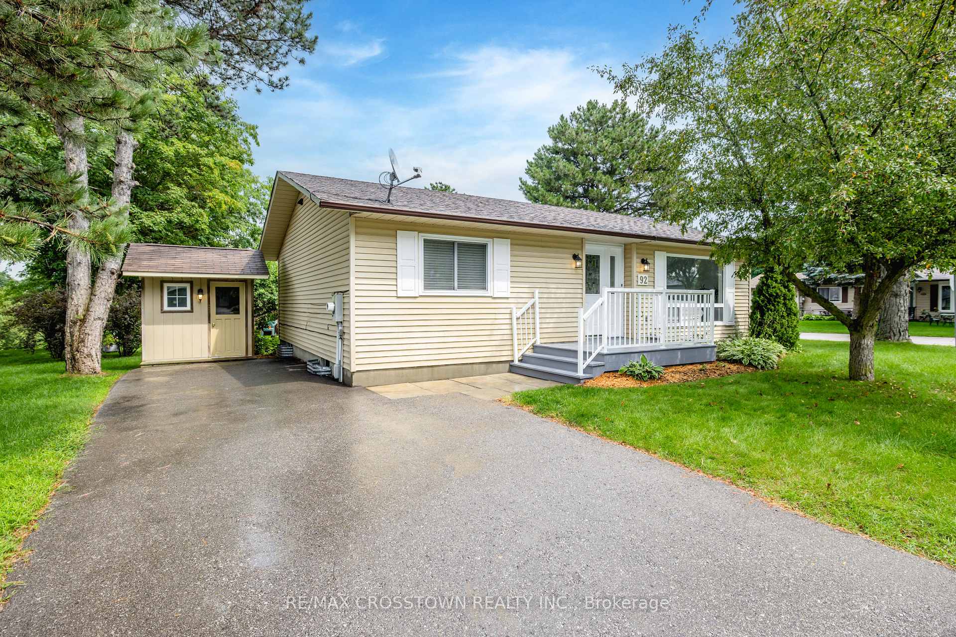 Photo of 92 Tecumseth Pines Drive