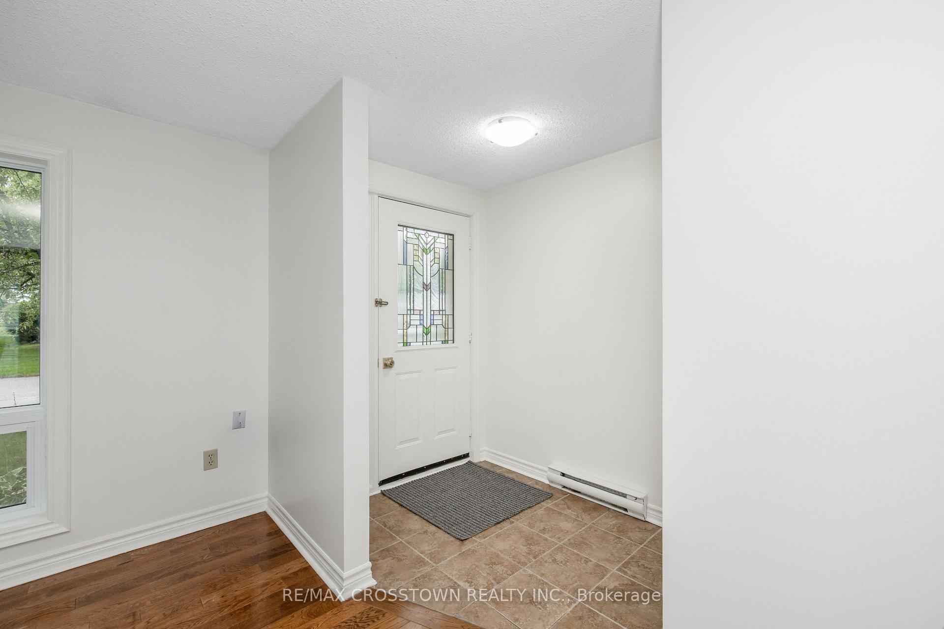 Photo 4 of 92 Tecumseth Pines Drive, New Tecumseth, Rural New Tecumseth — HOMEH