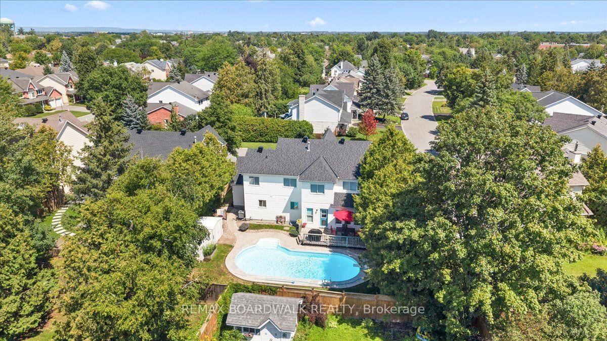 Photo 3 of 17 Shipley Crescent, Ottawa, Stittsville (Central) — HOMEH