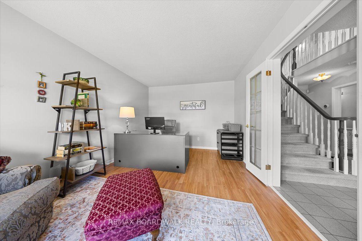 Photo 7 of 17 Shipley Crescent, Ottawa, Stittsville (Central) — HOMEH