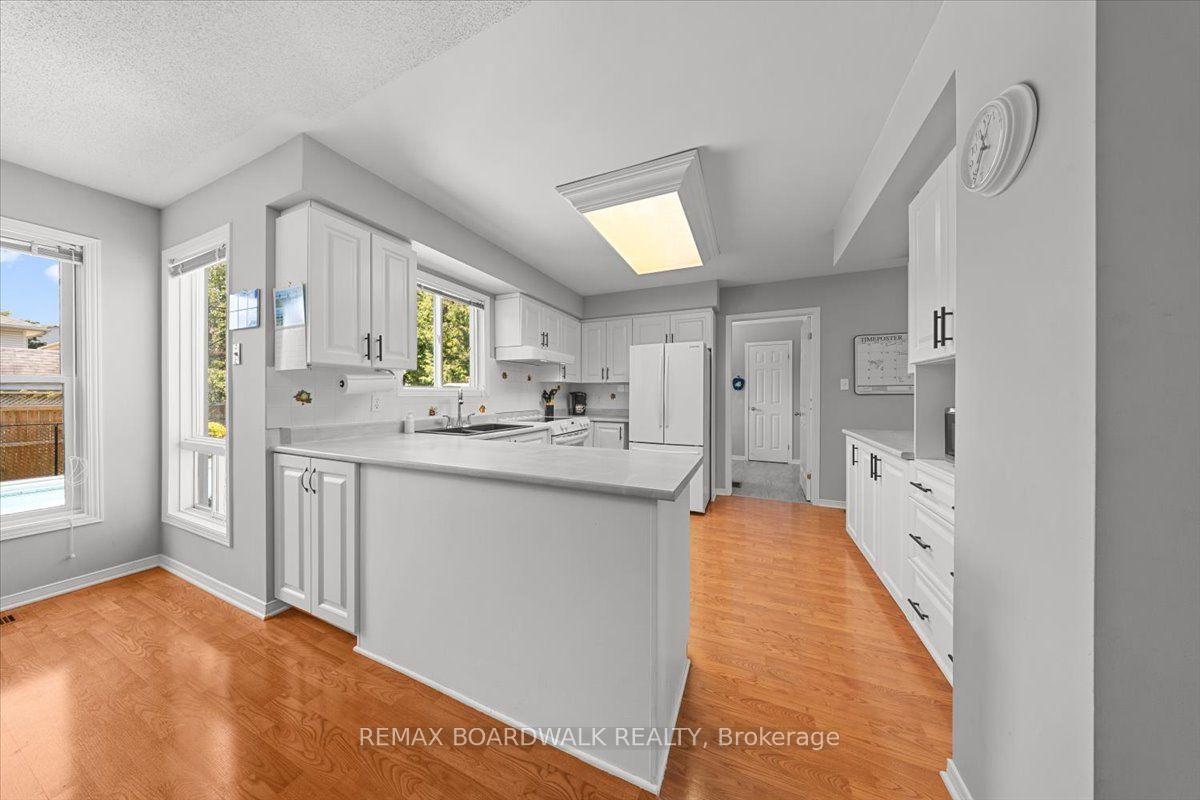 Photo 12 of 17 Shipley Crescent, Ottawa, Stittsville (Central) — HOMEH