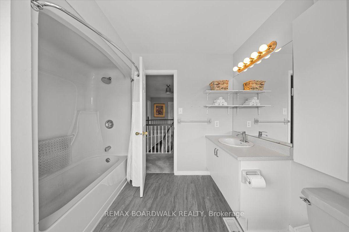 Photo 35 of 17 Shipley Crescent, Ottawa, Stittsville (Central) — HOMEH