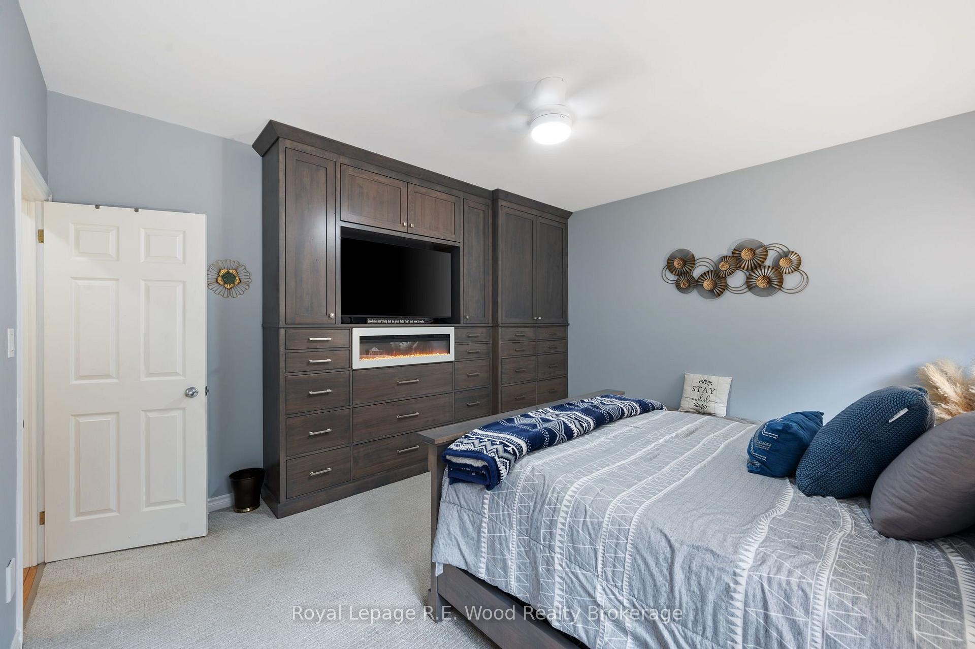 Photo 21 of 2 Whispering Pine Lane, Tillsonburg — HOMEH