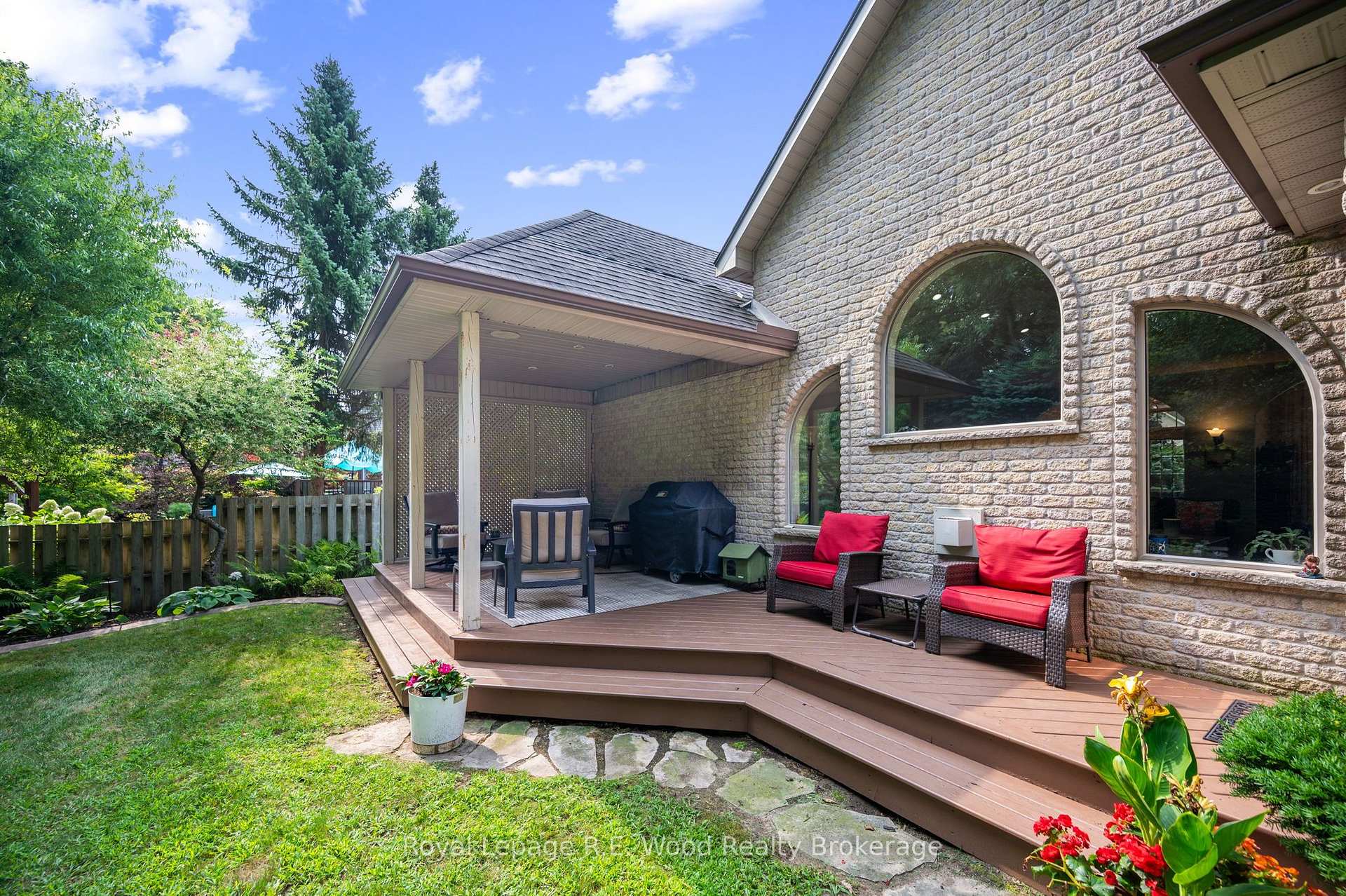 Photo 44 of 2 Whispering Pine Lane, Tillsonburg — HOMEH