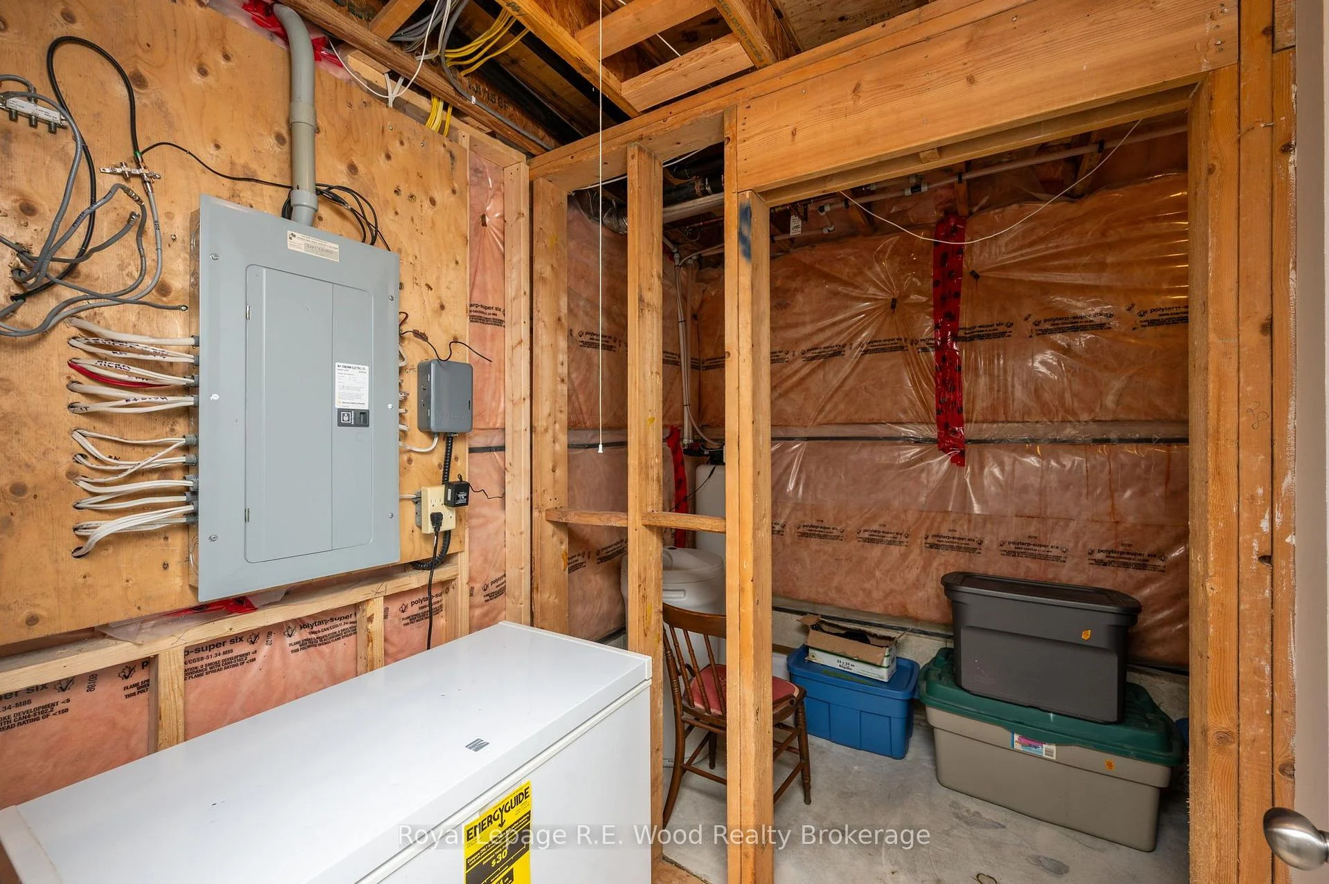 Photo 39 of 2 Whispering Pine Lane, Tillsonburg — HOMEH