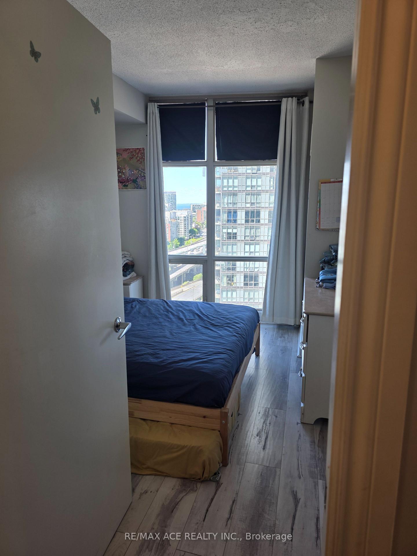 Photo 7 of Unit 1801, 35 Mariner Terrace, Toronto, Waterfront Communities — HOMEH