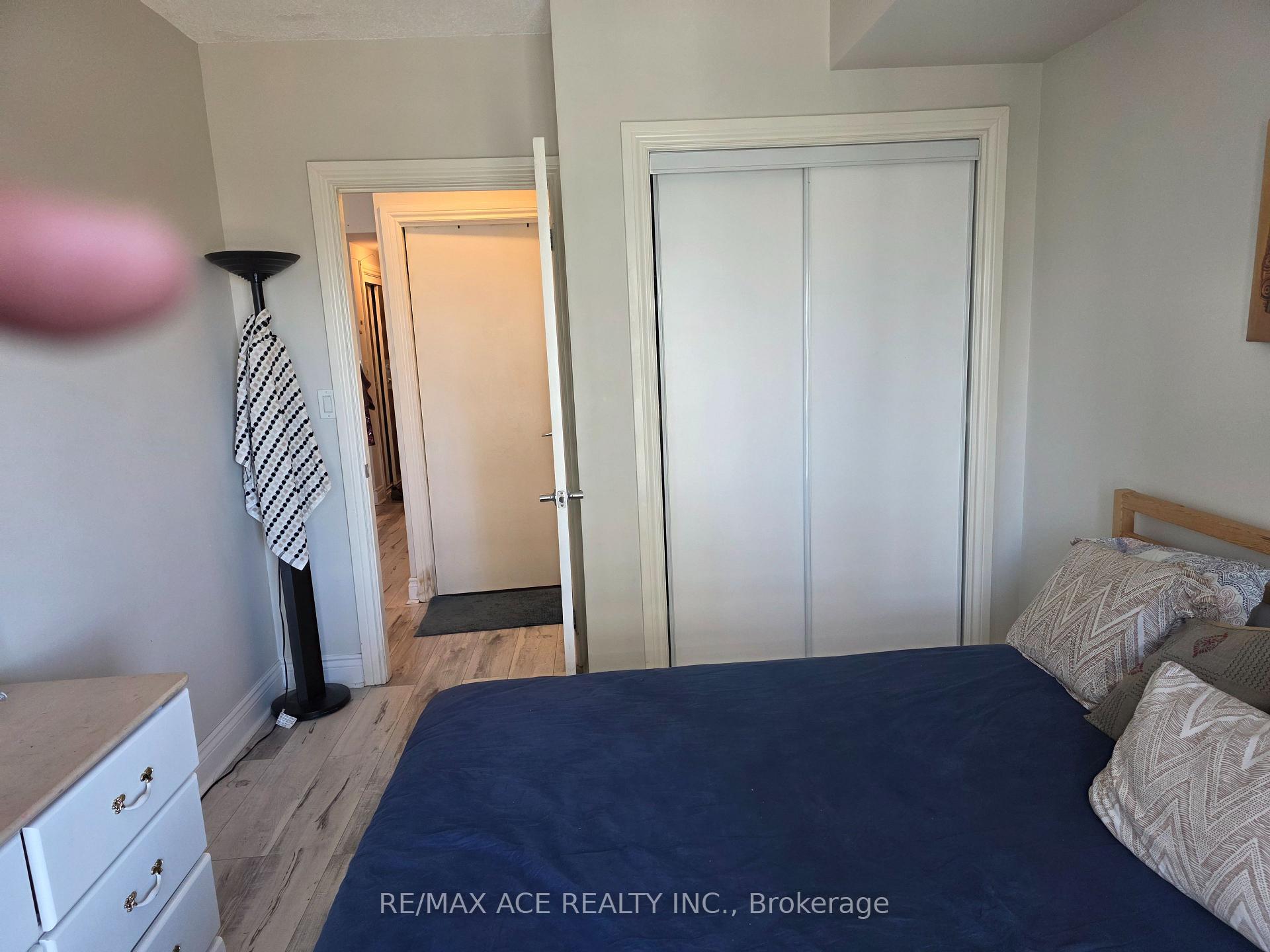 Photo 8 of Unit 1801, 35 Mariner Terrace, Toronto, Waterfront Communities — HOMEH