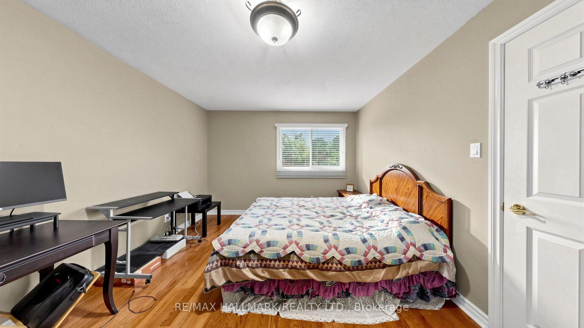 Photo 19 of 28 Delancey Crescent, Markham, Markville — HOMEH