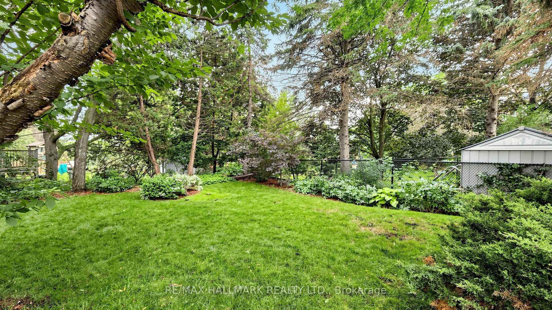 Photo 34 of 28 Delancey Crescent, Markham, Markville — HOMEH